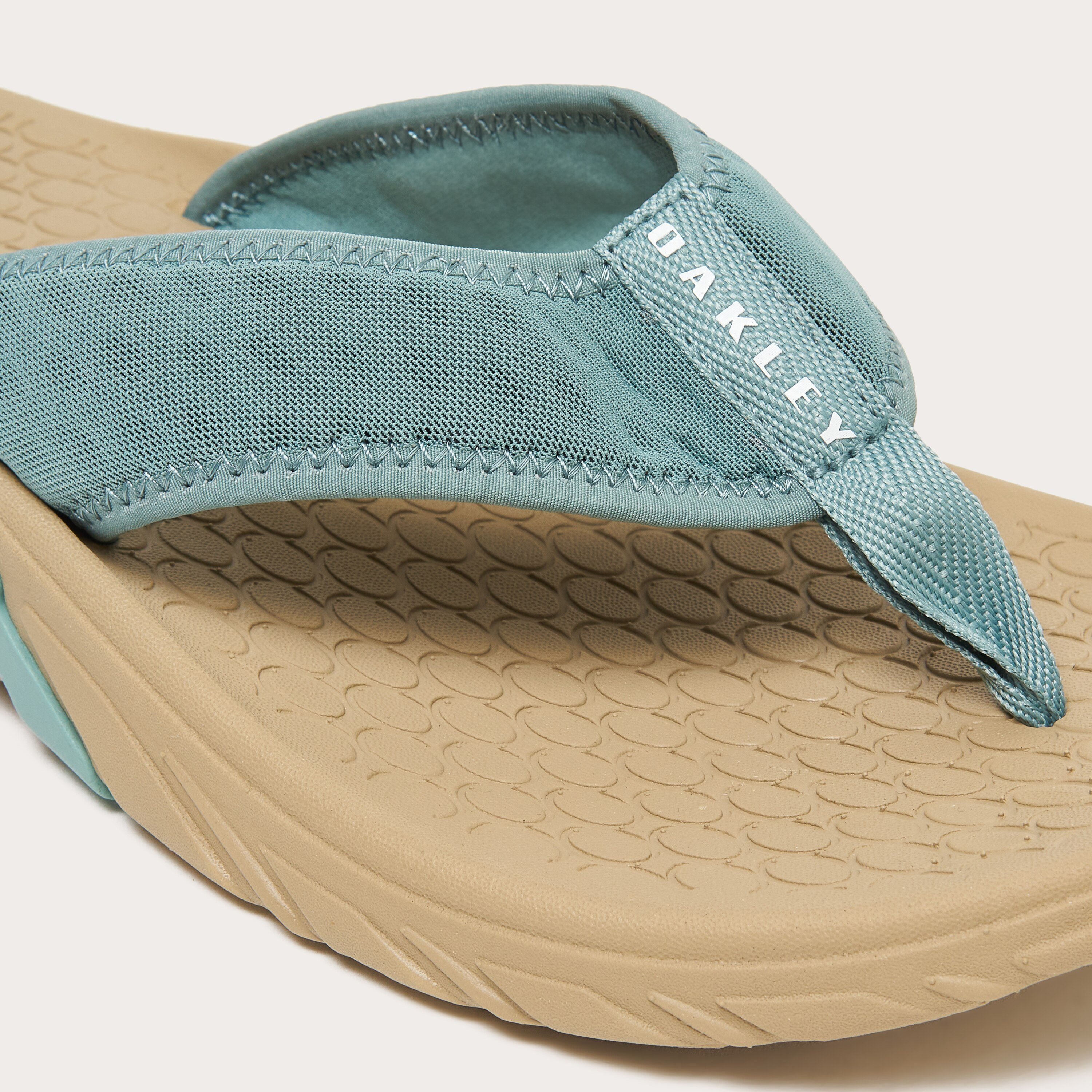 Operative Flip Flop - 5