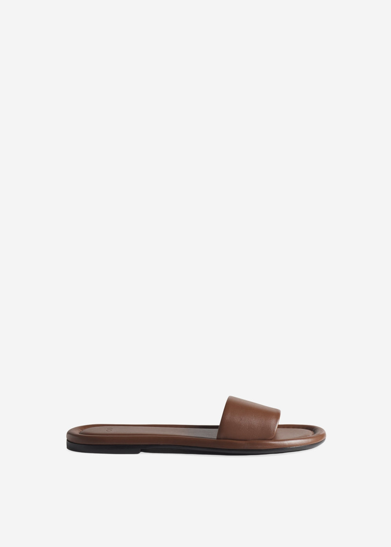 Slide Sandal in Leather 1
