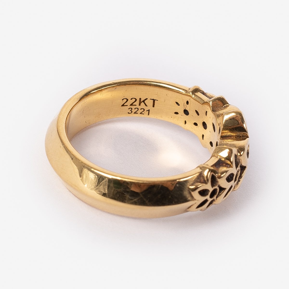 PY-18-SM GOOD ART HLYWD Model 18 Ring Small - 22k Gold - 6