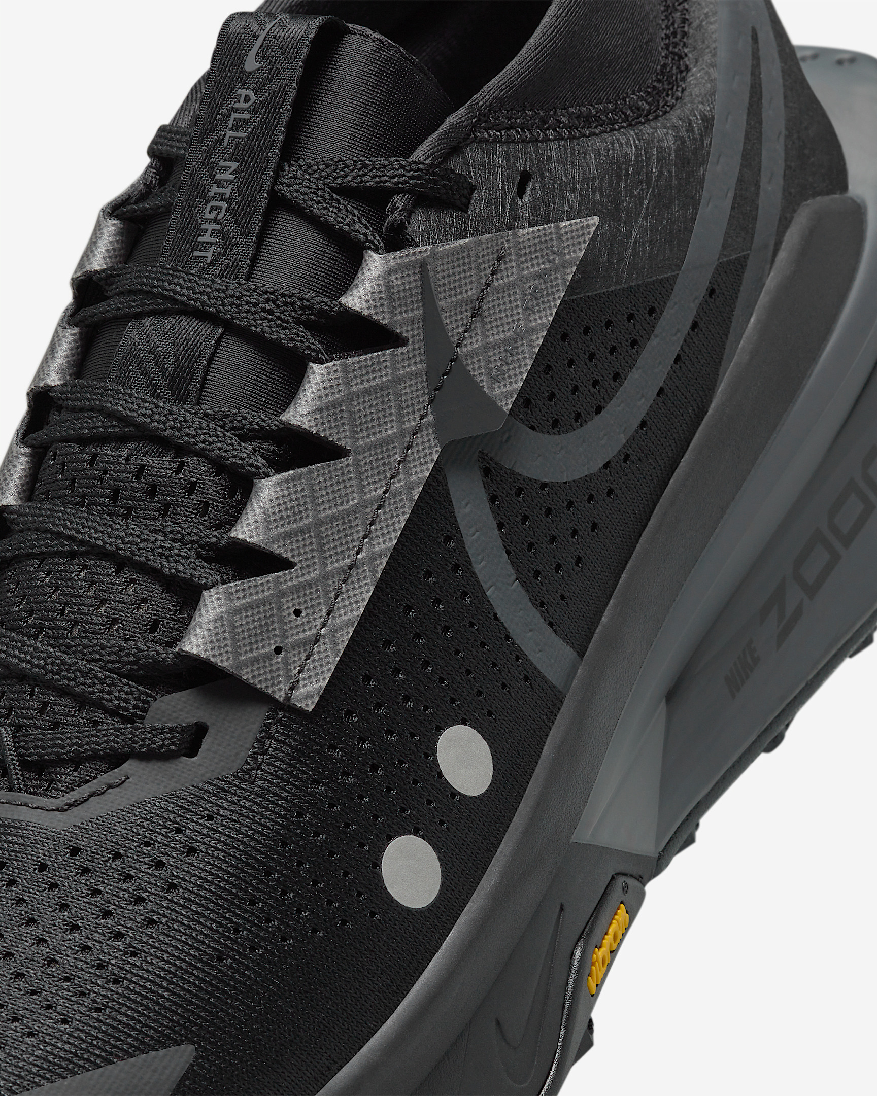 Nike Zegama 2 Men's Trail Running Shoes - 7