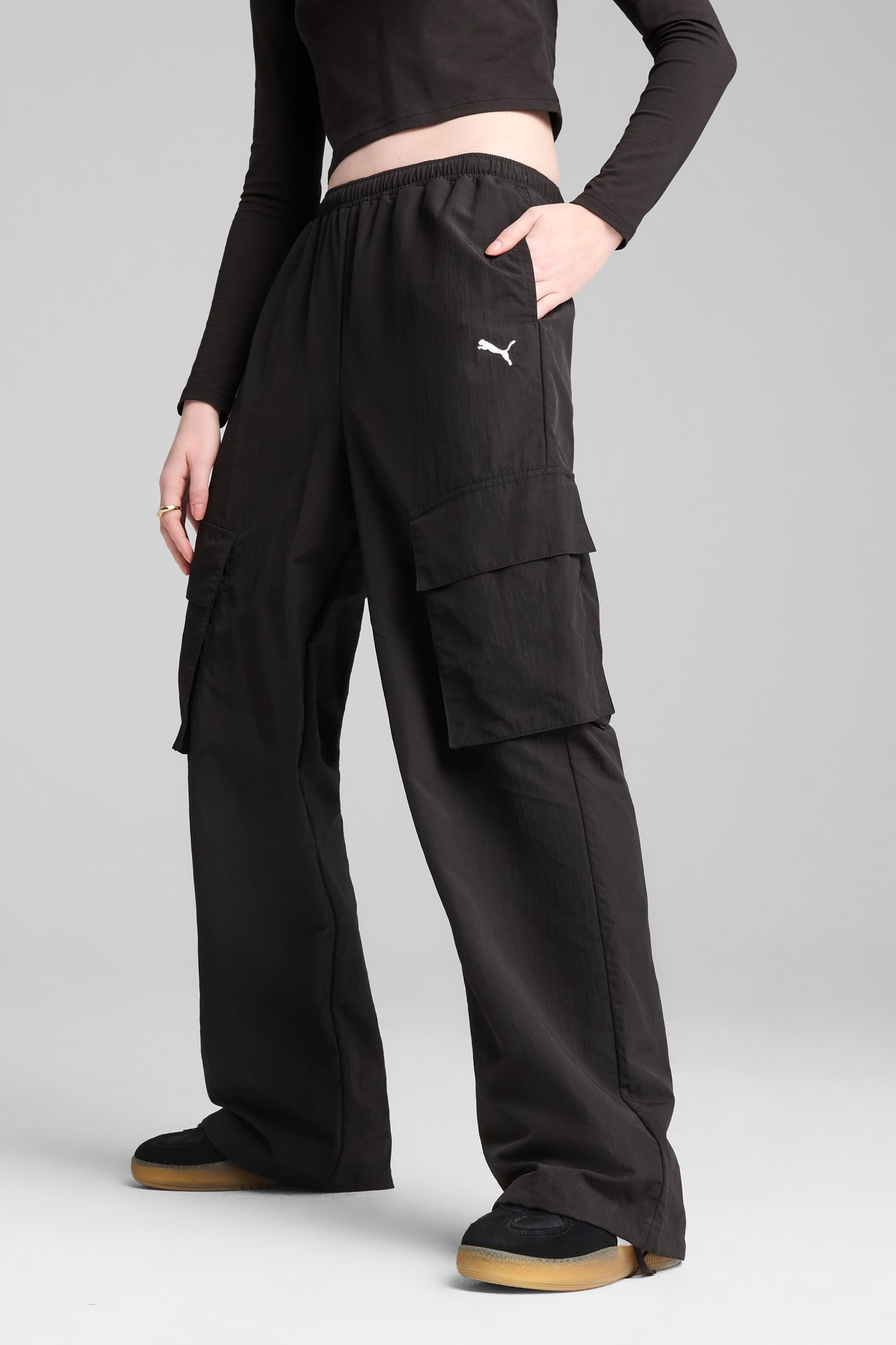 Wardrobe Essentials Women's Relaxed Woven Cargo Pants - 3