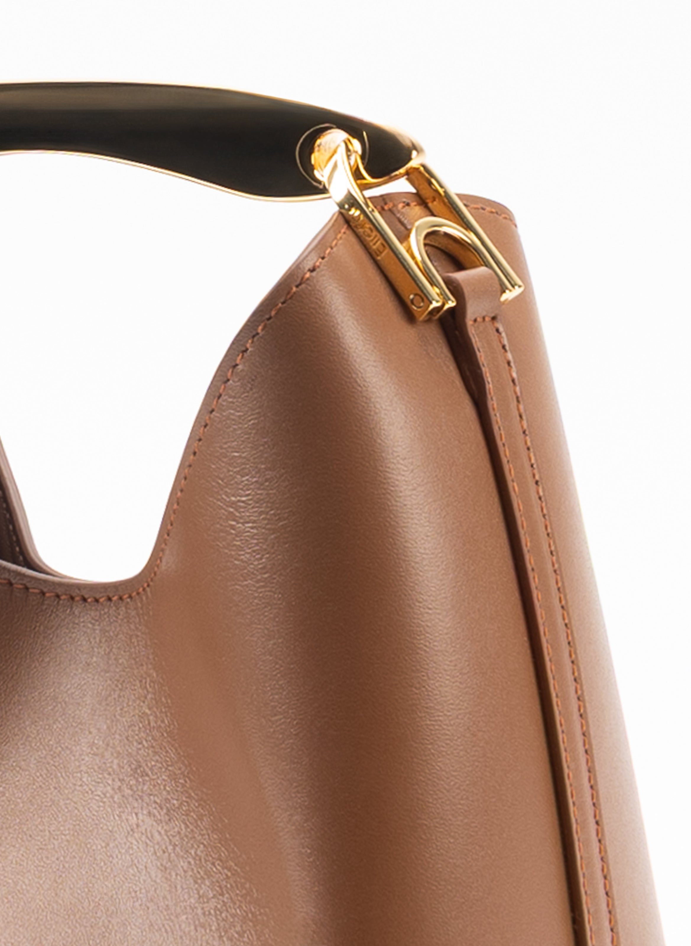 Small Boomerang Leather Cognac - 5