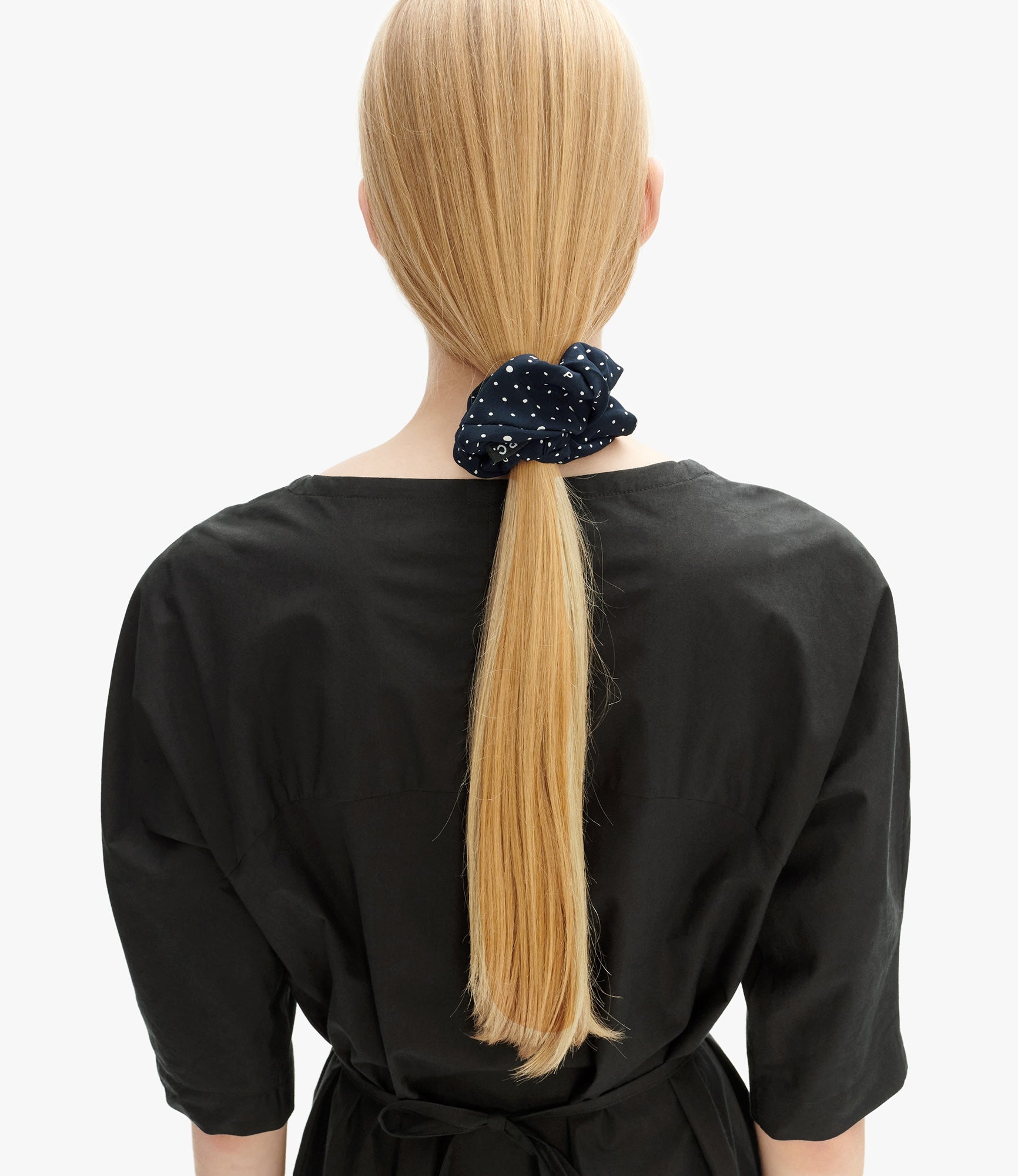 SCRUNCHIE - 2