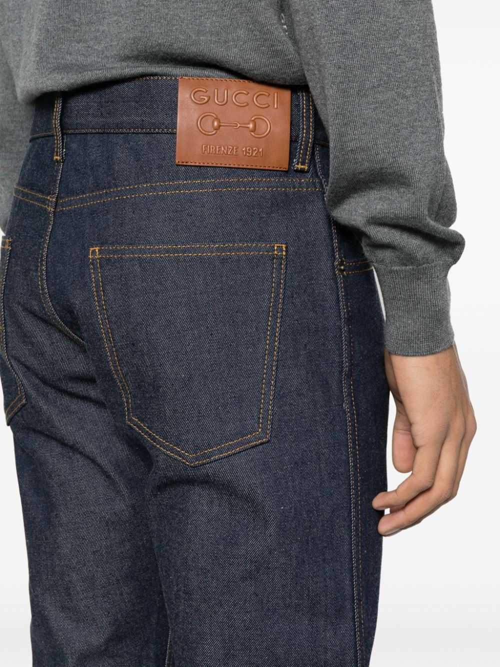 mid-rise tapered-leg jeans - 5