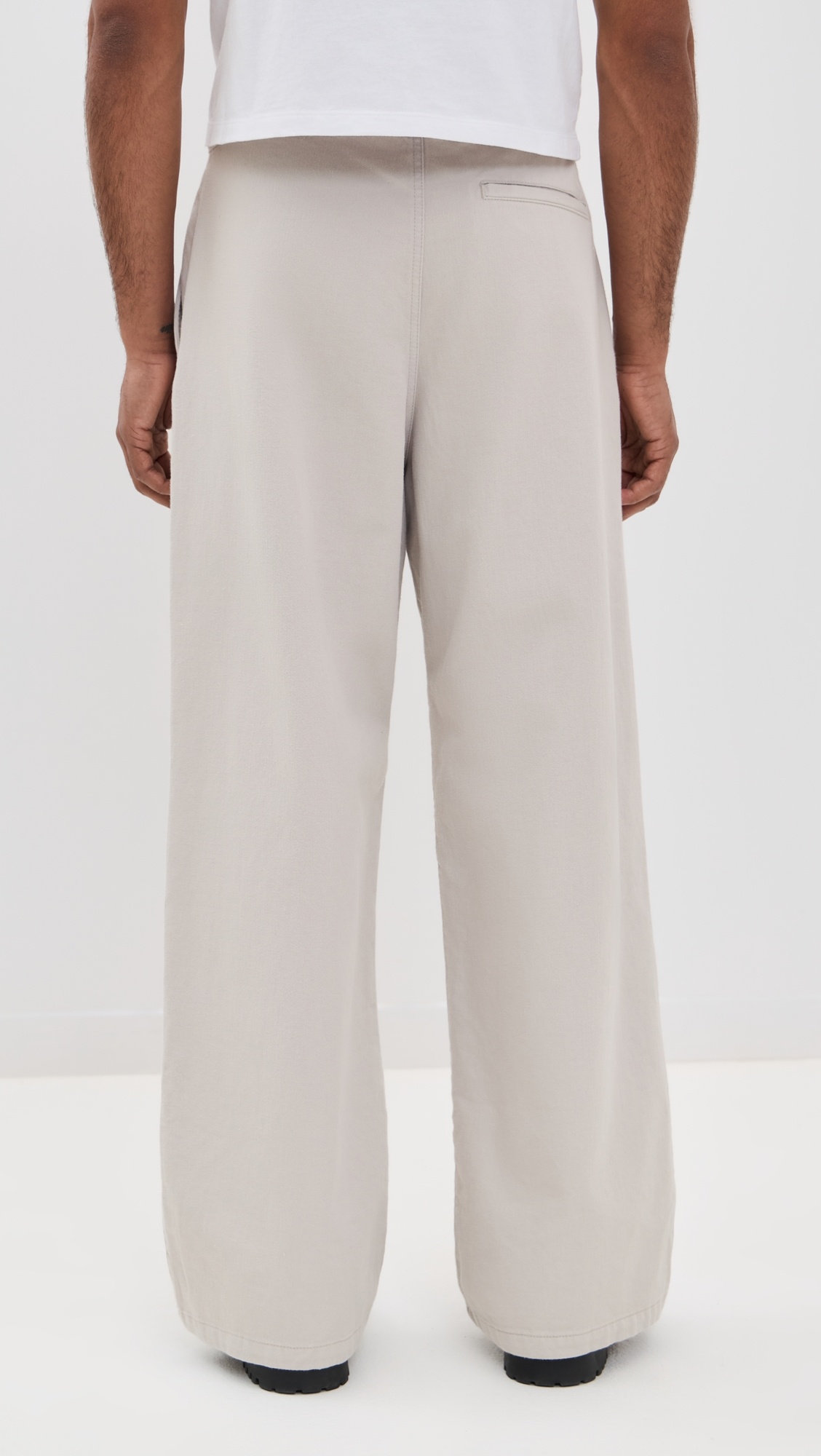 Stern Chinos - 2
