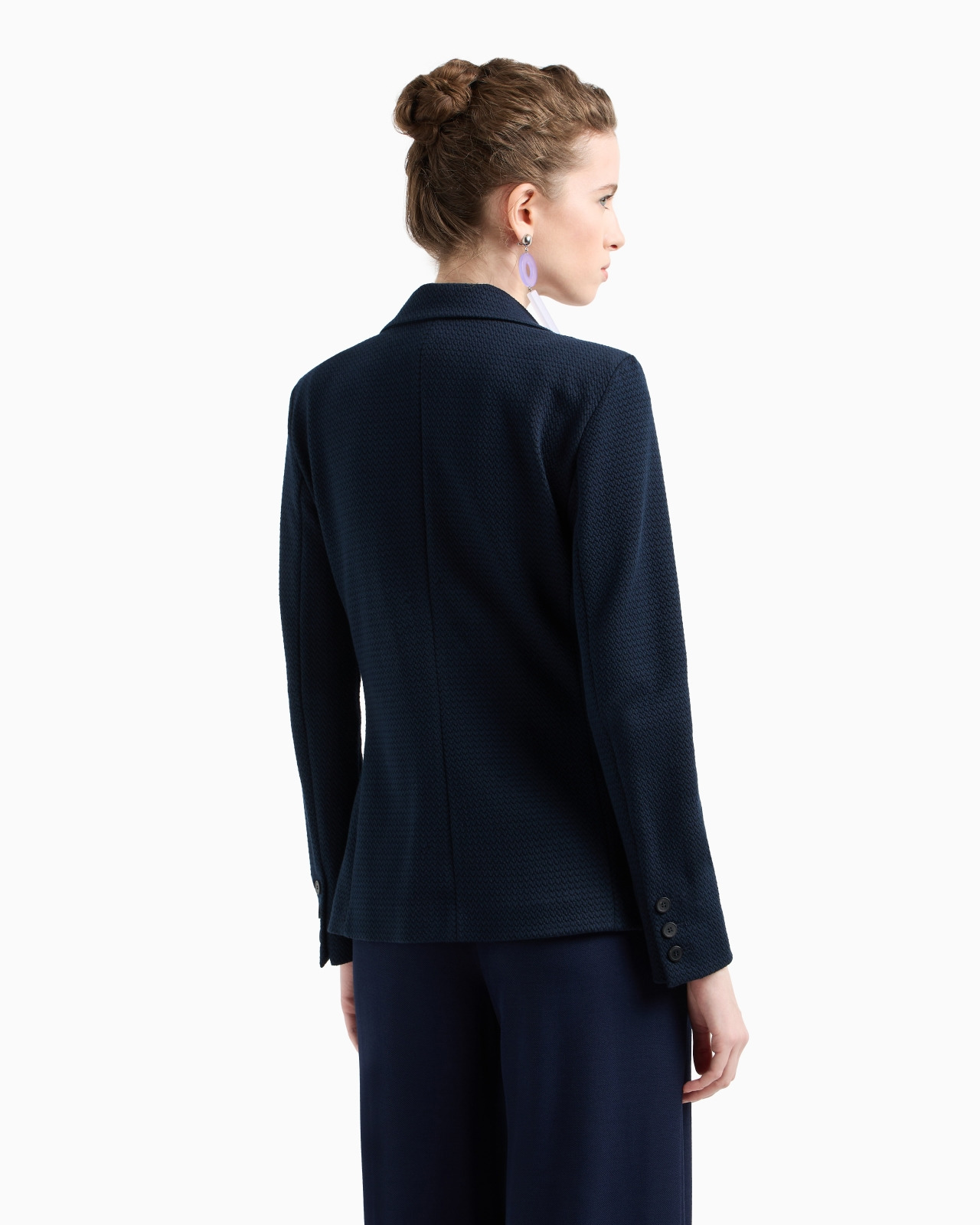 ICON SINGLE-BREASTED JACKET IN AN EMBOSSED JACQUARD KNIT JERSEY - 3