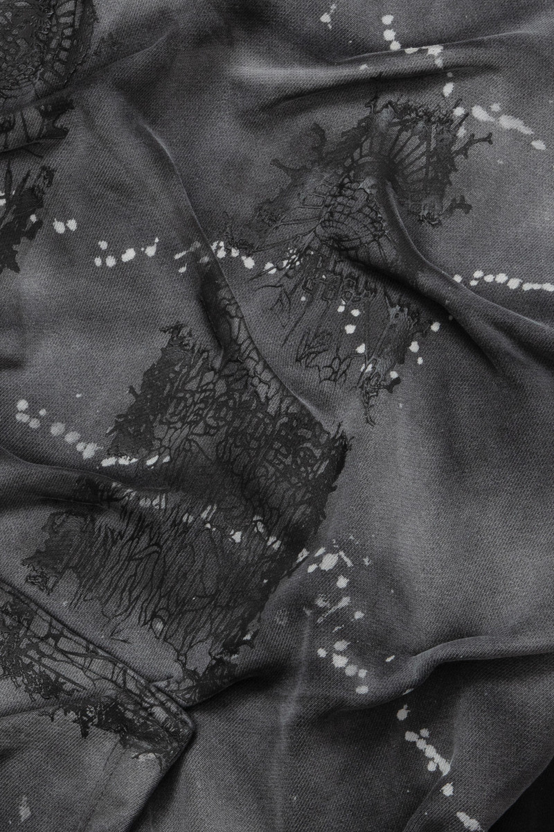 WHO DECIDES WAR GATHERED THORN WINDOW HOODIE outlook