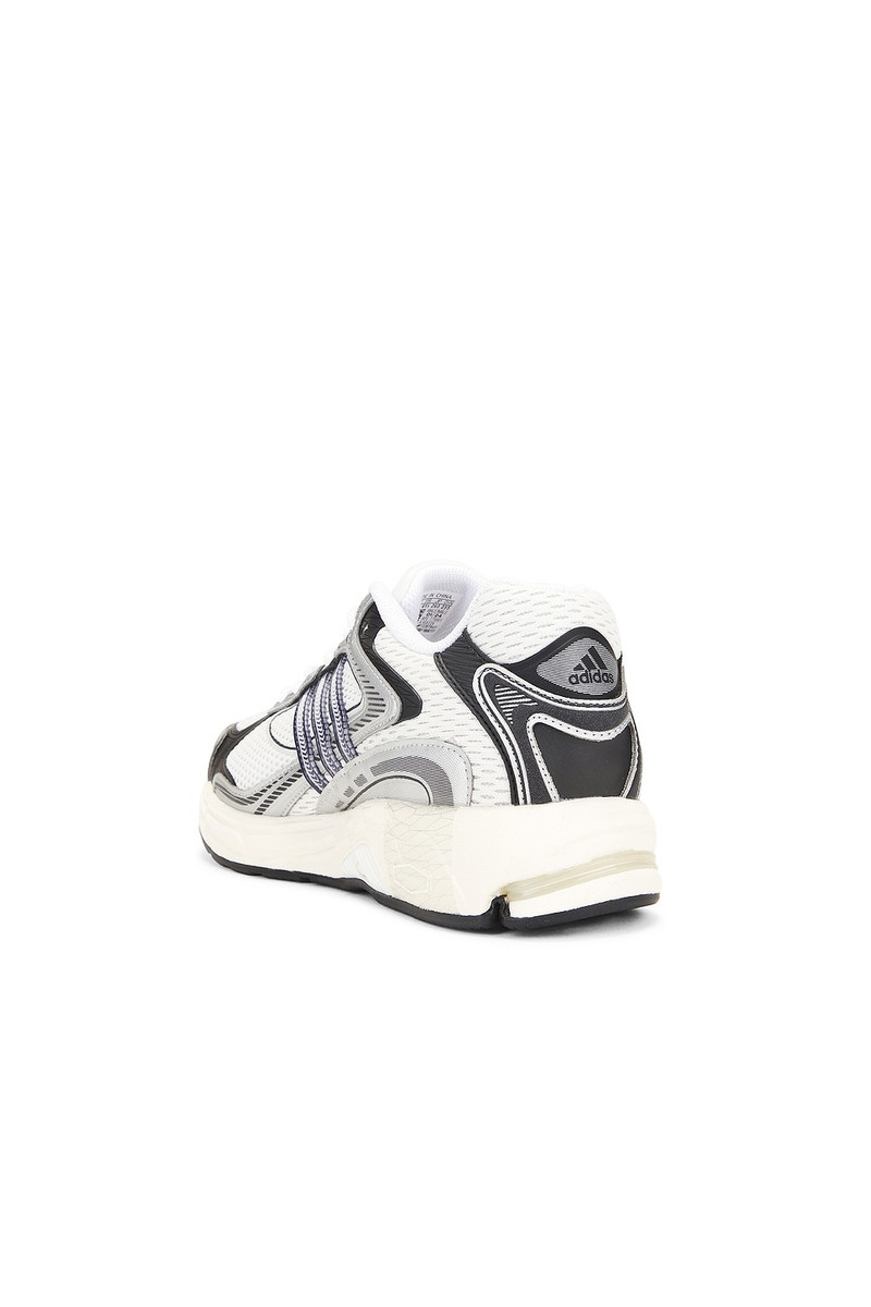 adidas Originals Response Cl Sneaker outlook