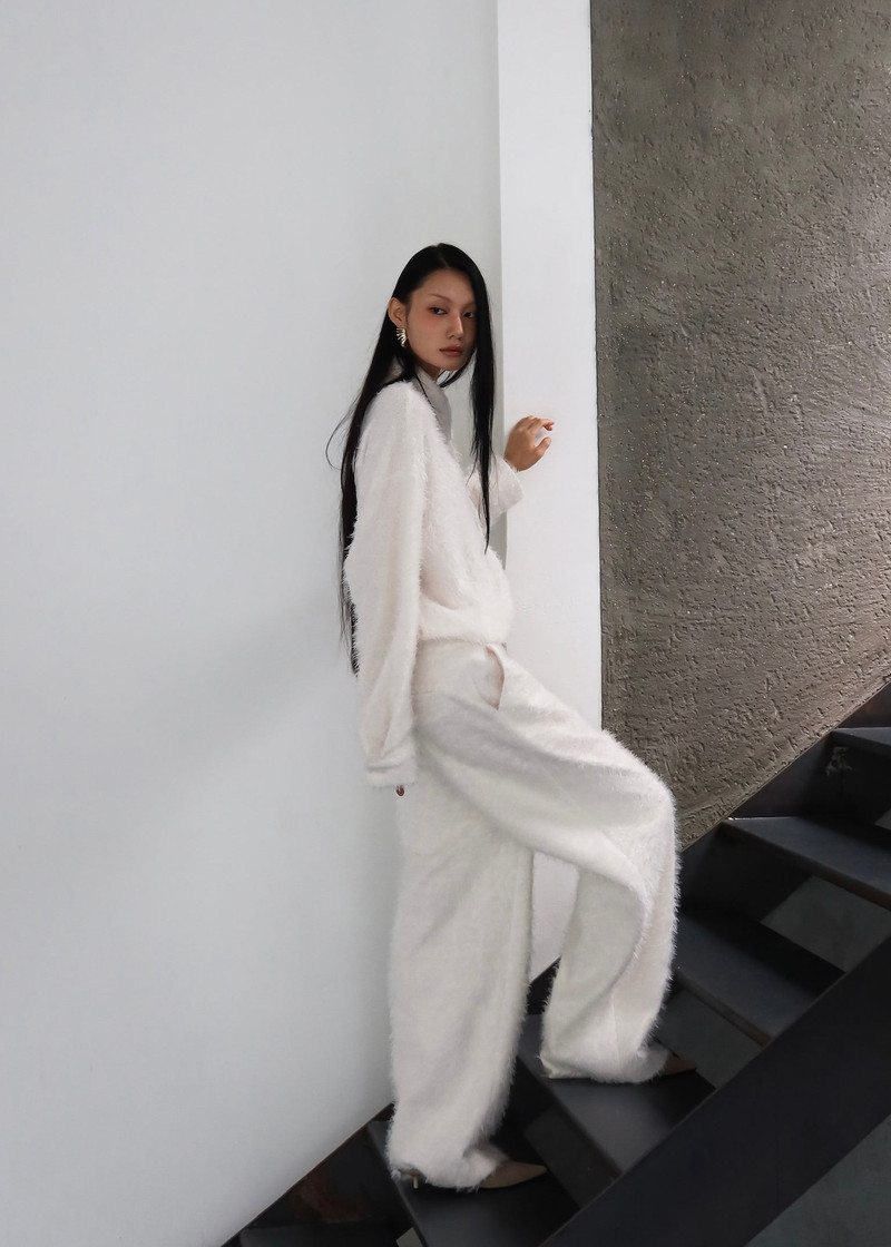 Melker Furry Pants - Off White 9