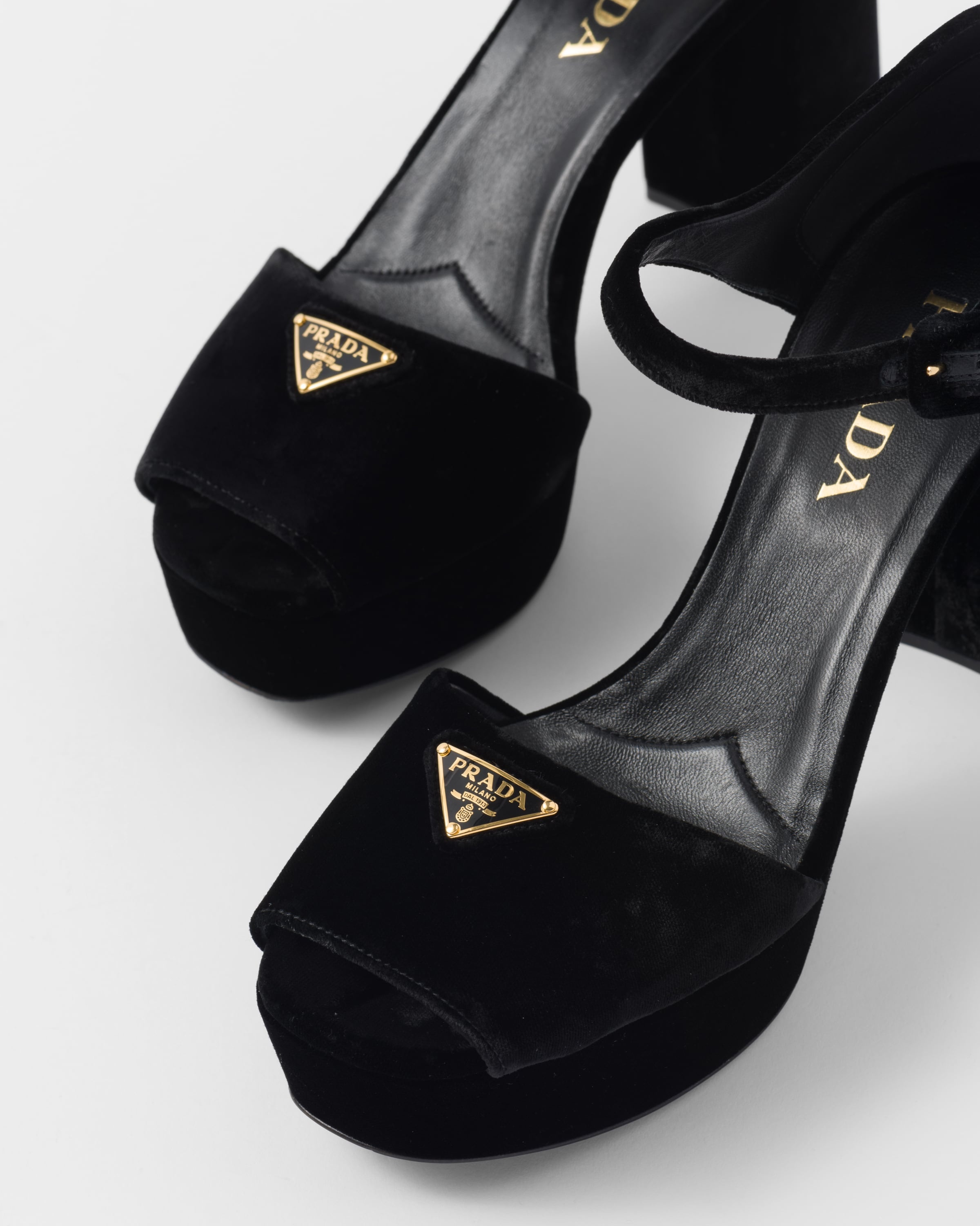Velvet platform sandals - 5