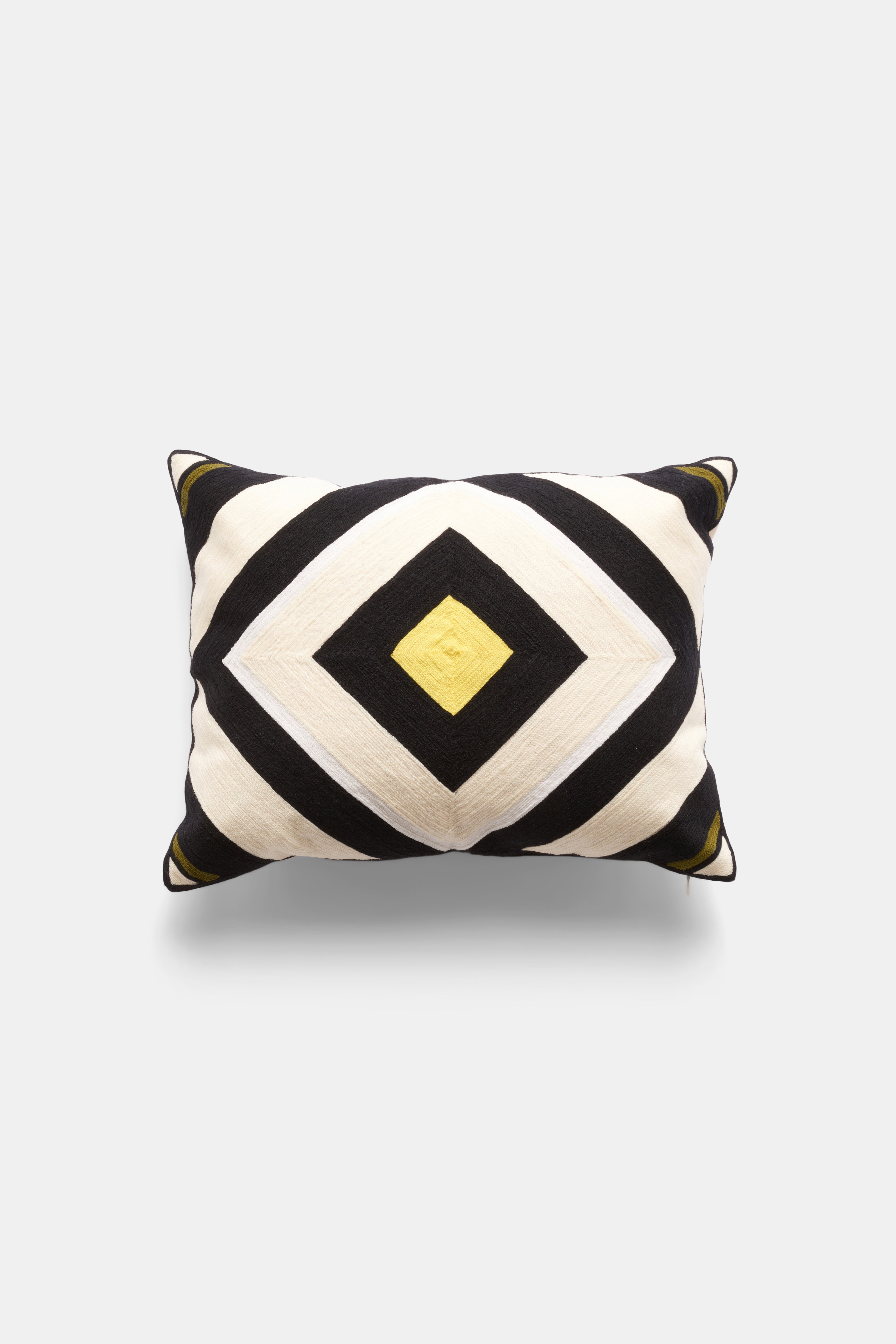 CUSHION COMFORTS Diamond Small Cushion 40x50cm - 1