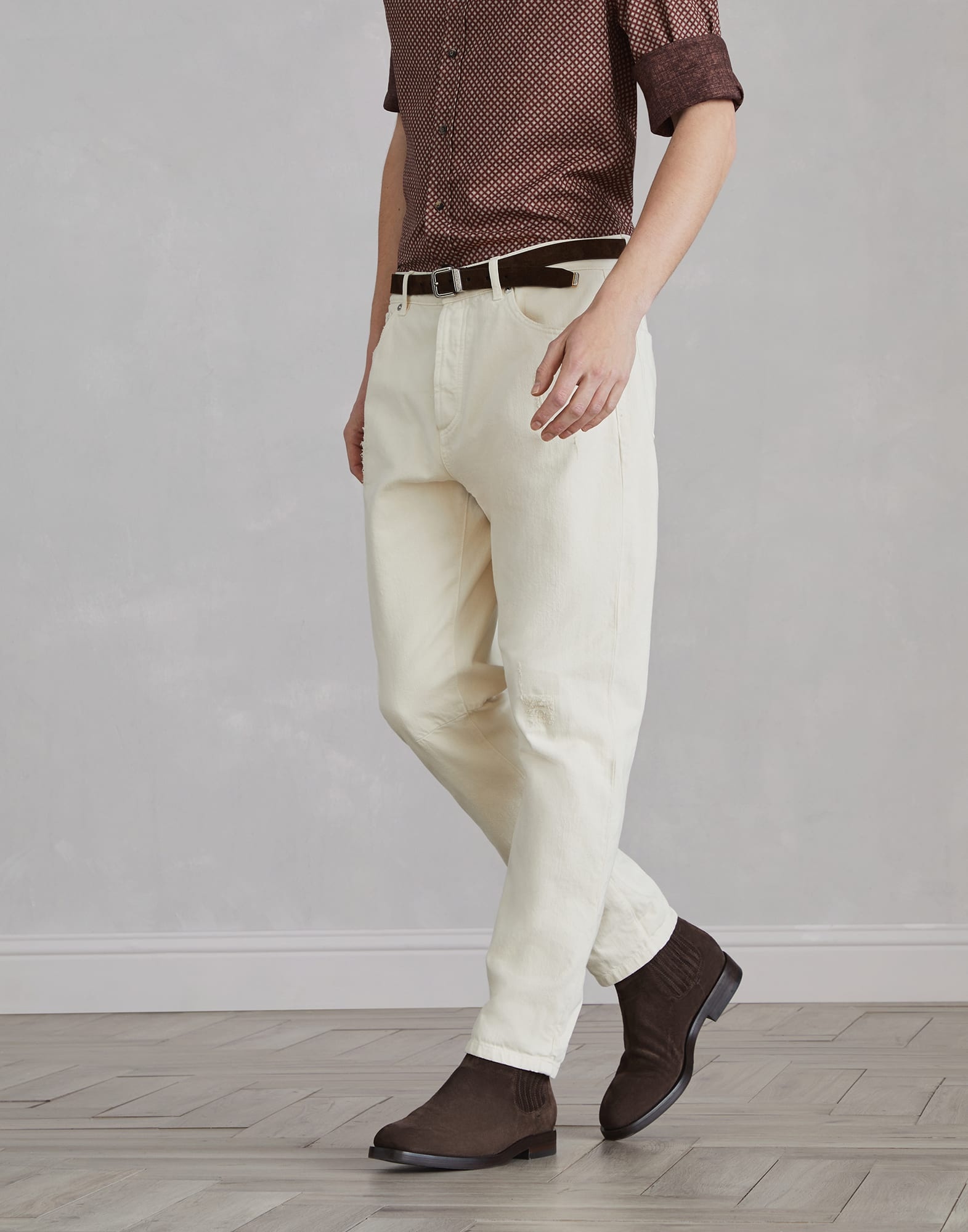 Garment-dyed slubbed denim leisure fit five-pocket trousers with rips - 1
