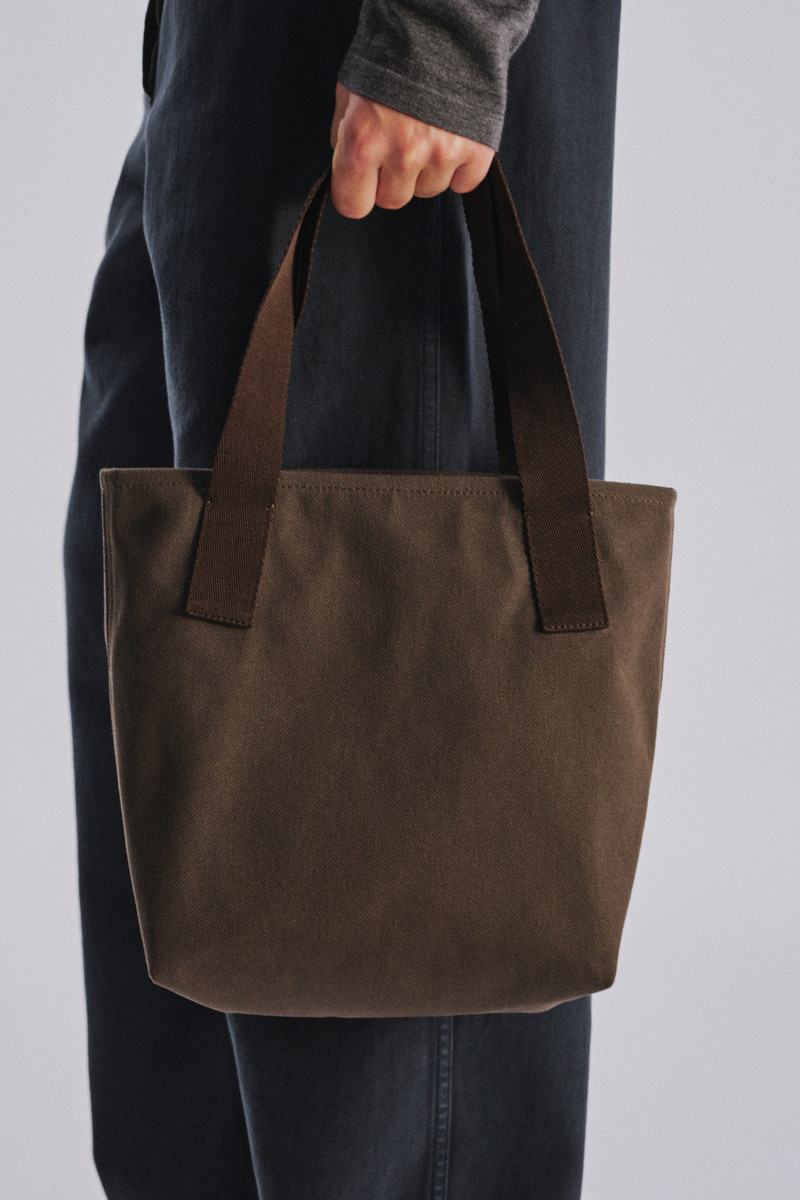 Small N/S Brian Tote Bag 4