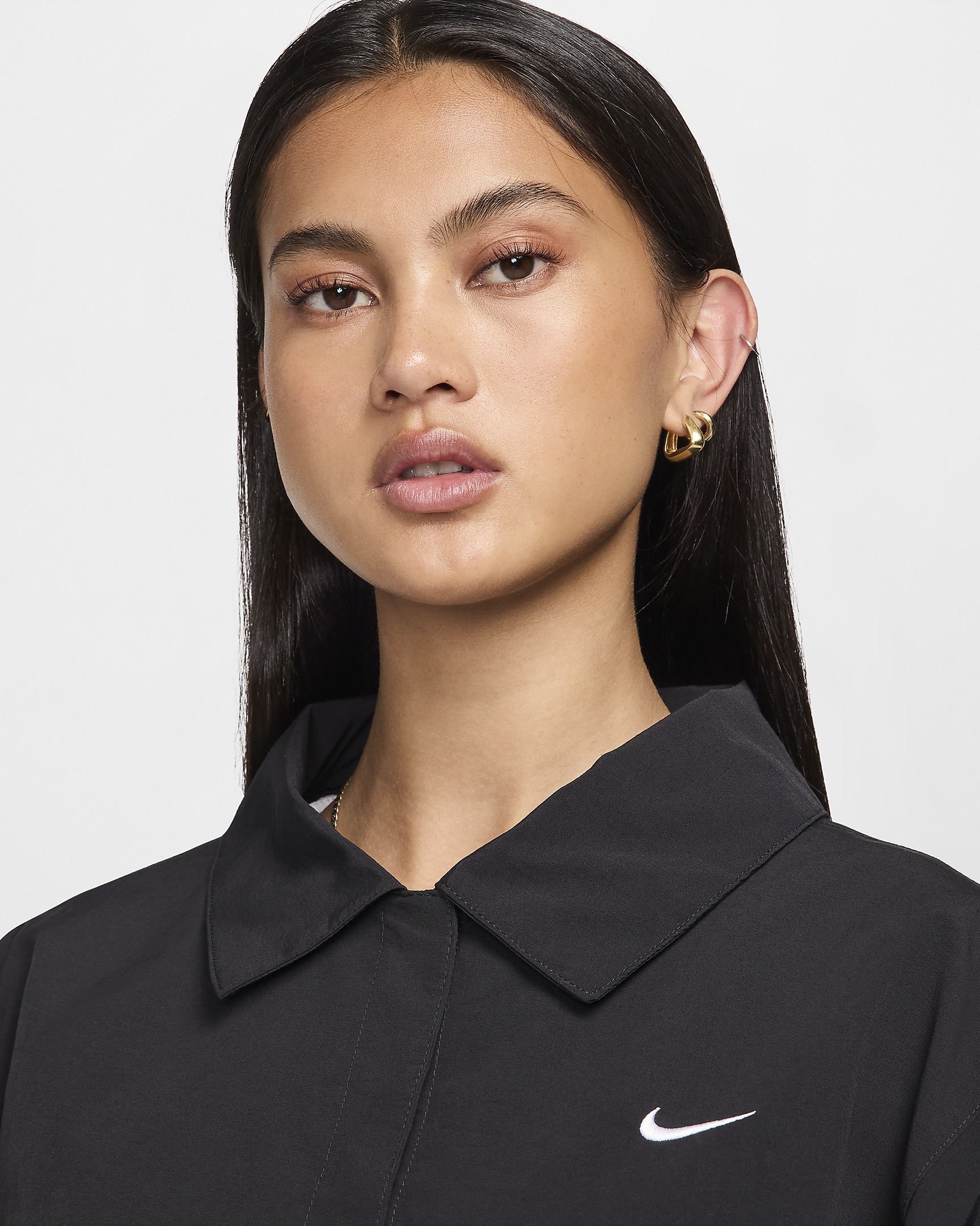 Nike Sportswear Essential Women's Oversized UV Woven Coaches' Jacket - 3