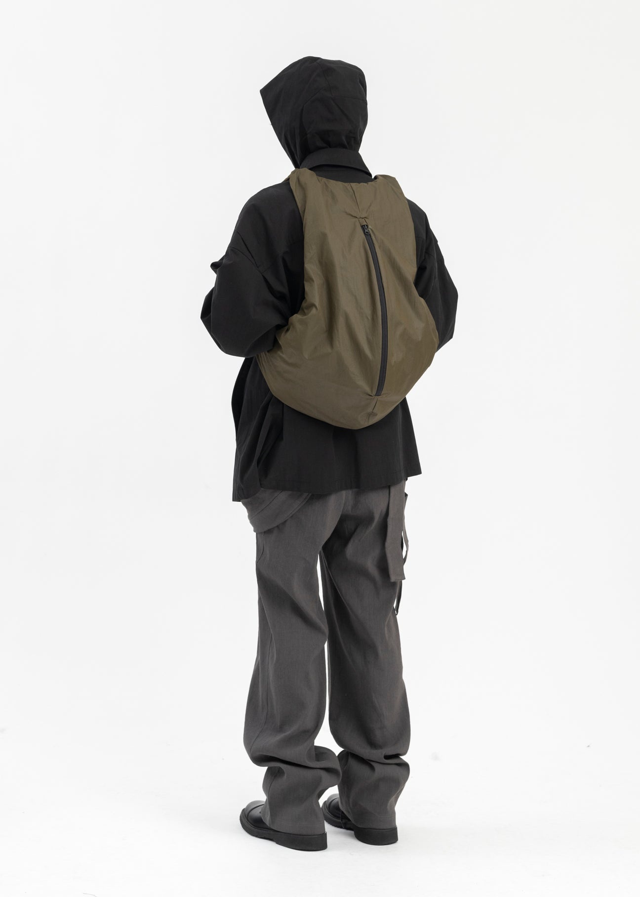 HYEIN SEO KHAKI BACKPACK | 017shop | REVERSIBLE