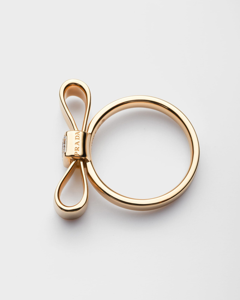 Prada Eternal Gold Bow signet ring - Yellow gold with lab-created diamond outlook