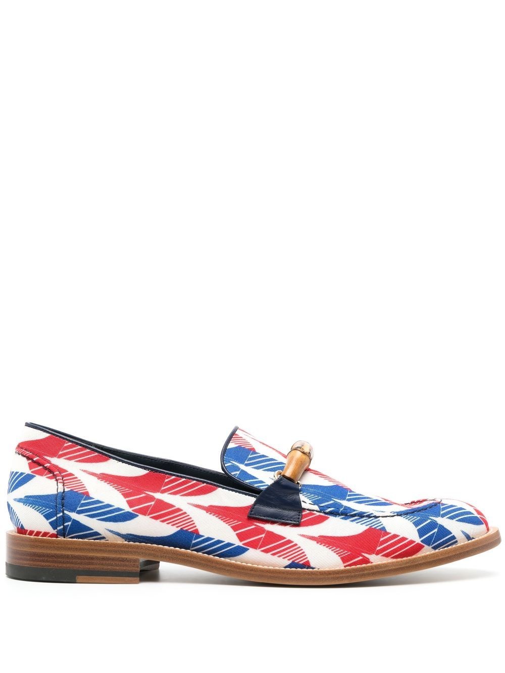 abstract-print Envelope loafers - 1