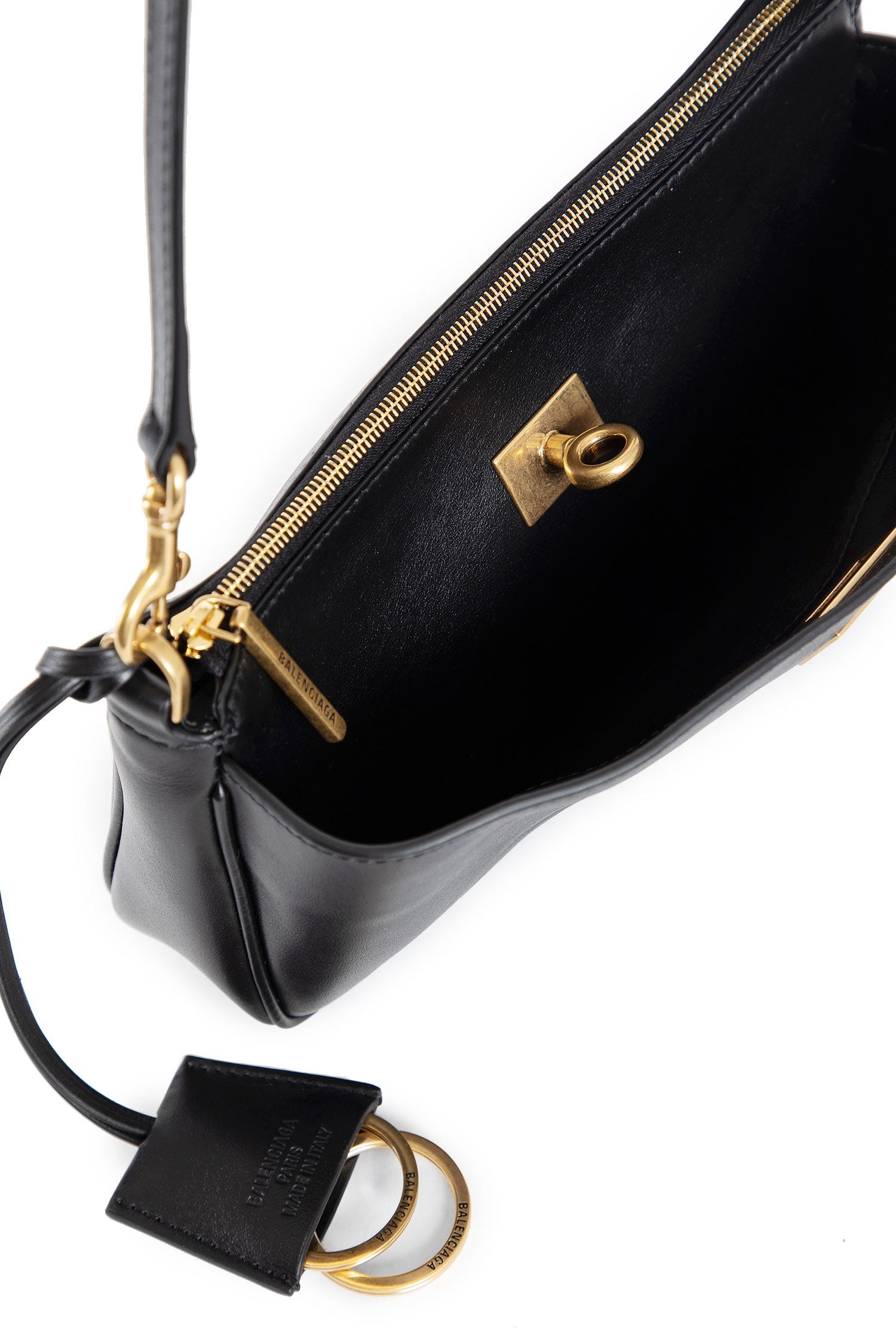 Rodeo-Sling-Pouch - 4