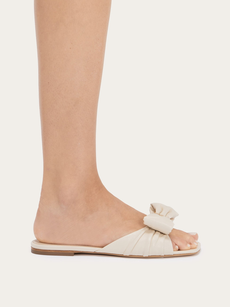 FERRAGAMO Padded Vara bow slide outlook