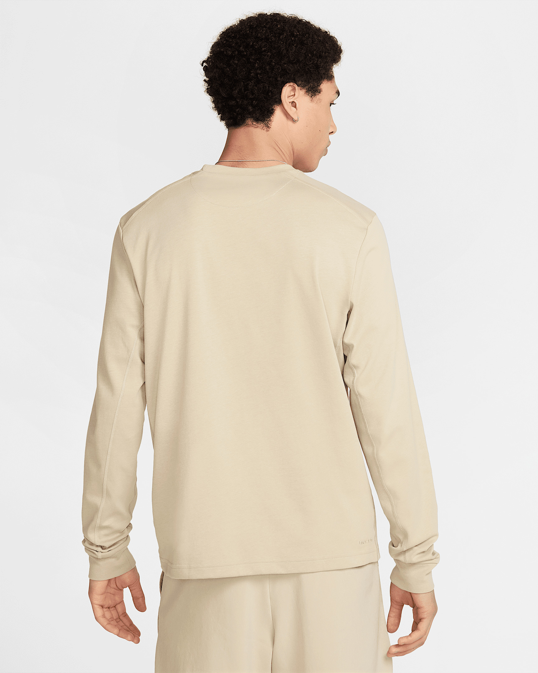 Nike Primary Men's Dri-FIT Long-Sleeve Versatile Top - 2
