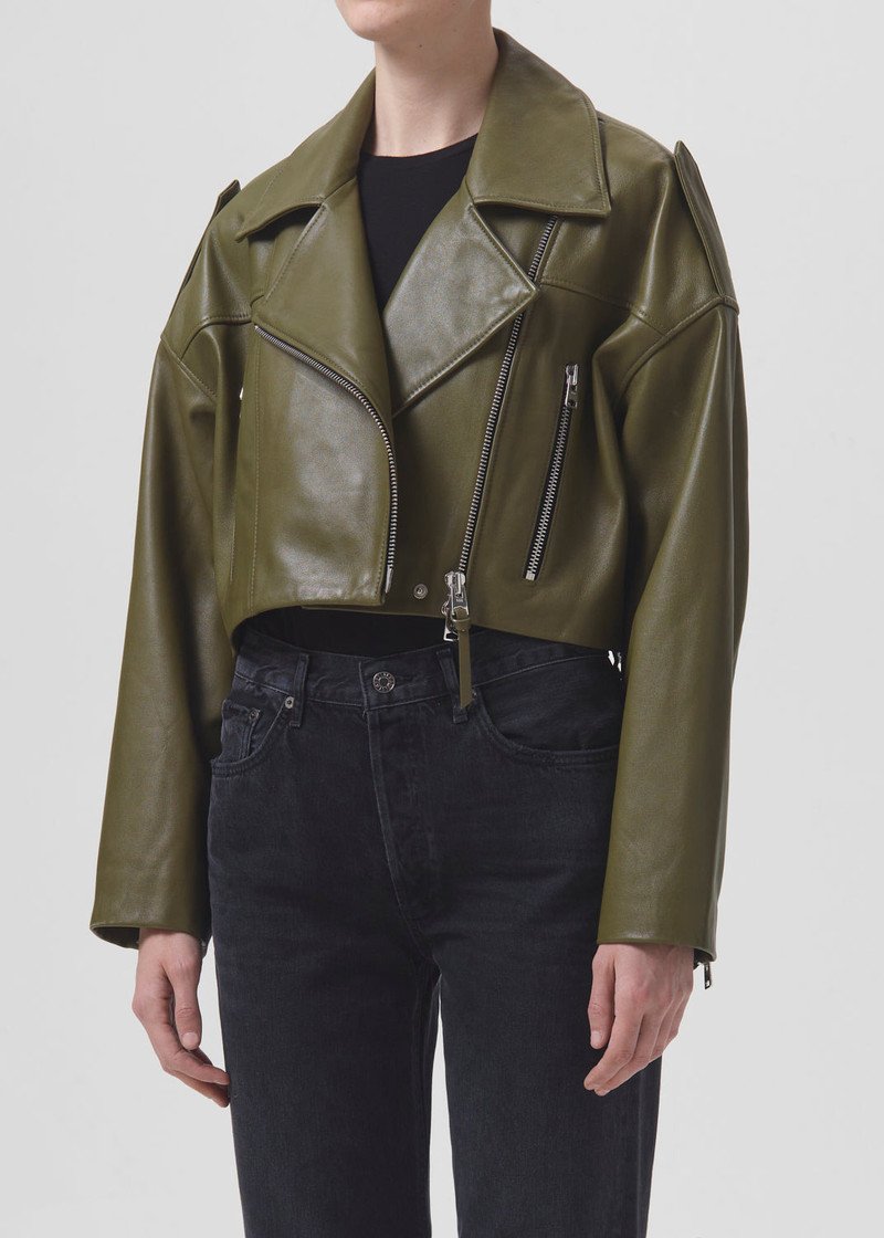 REMI CROPPED LEATHER BIKER JACKET IN GRASS 4