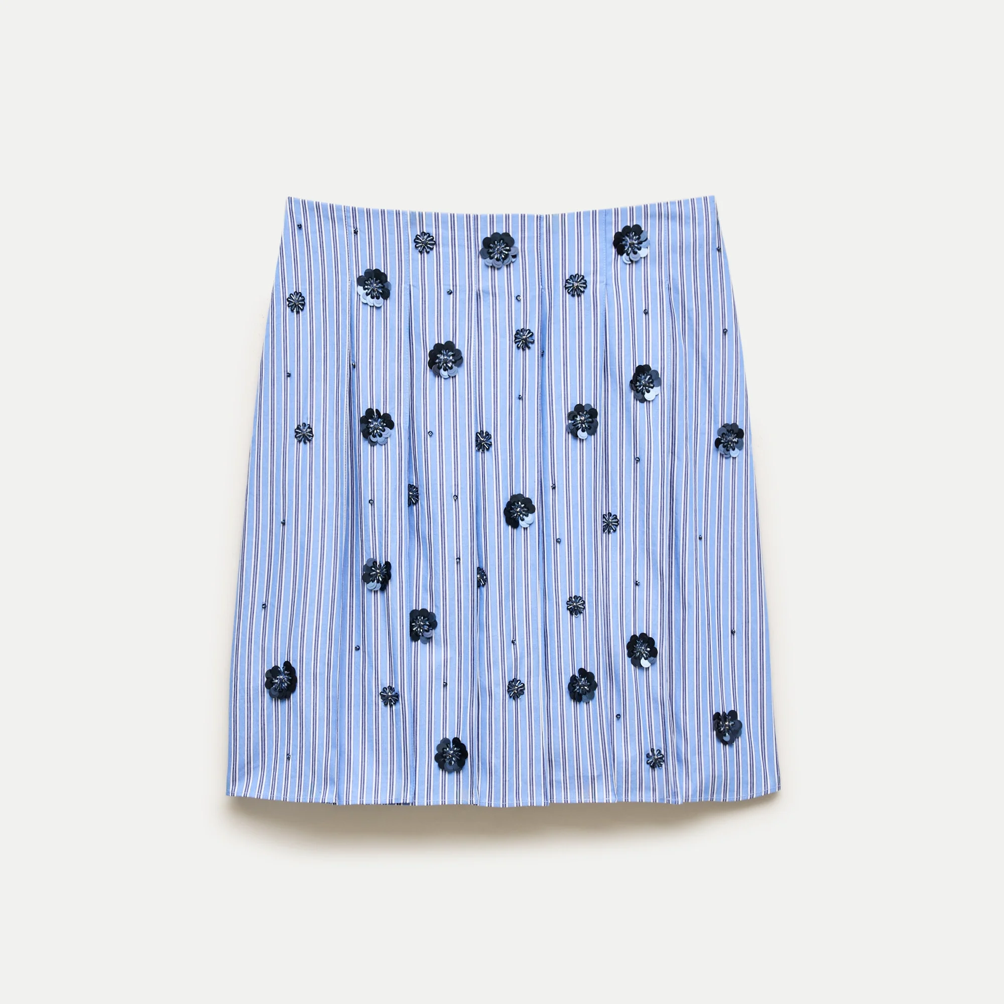 Pleated prep skirt in stripe with floral embellishments - 1