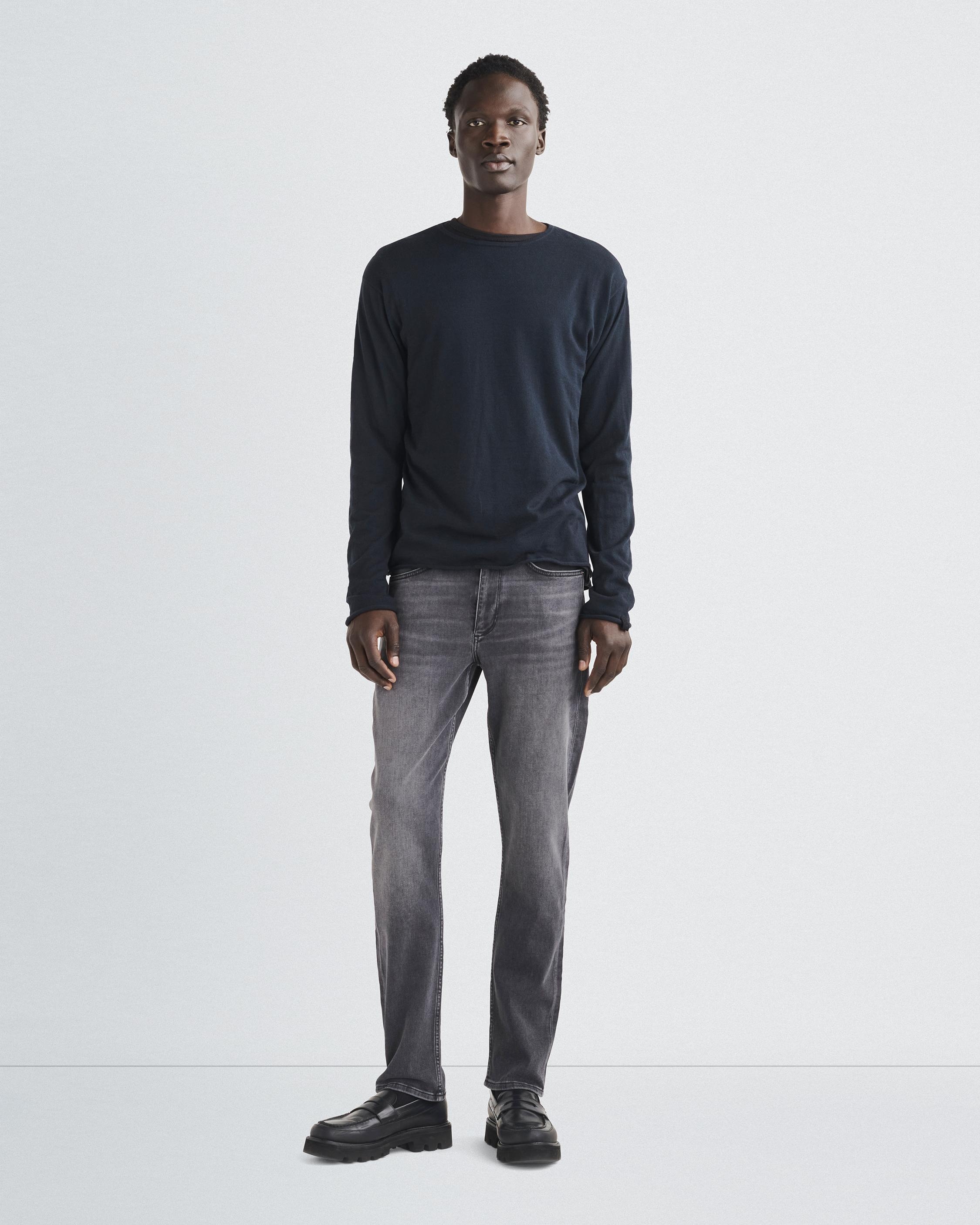 Fit 2 - Rydal
Slim Fit Action Loopback Jean - 3