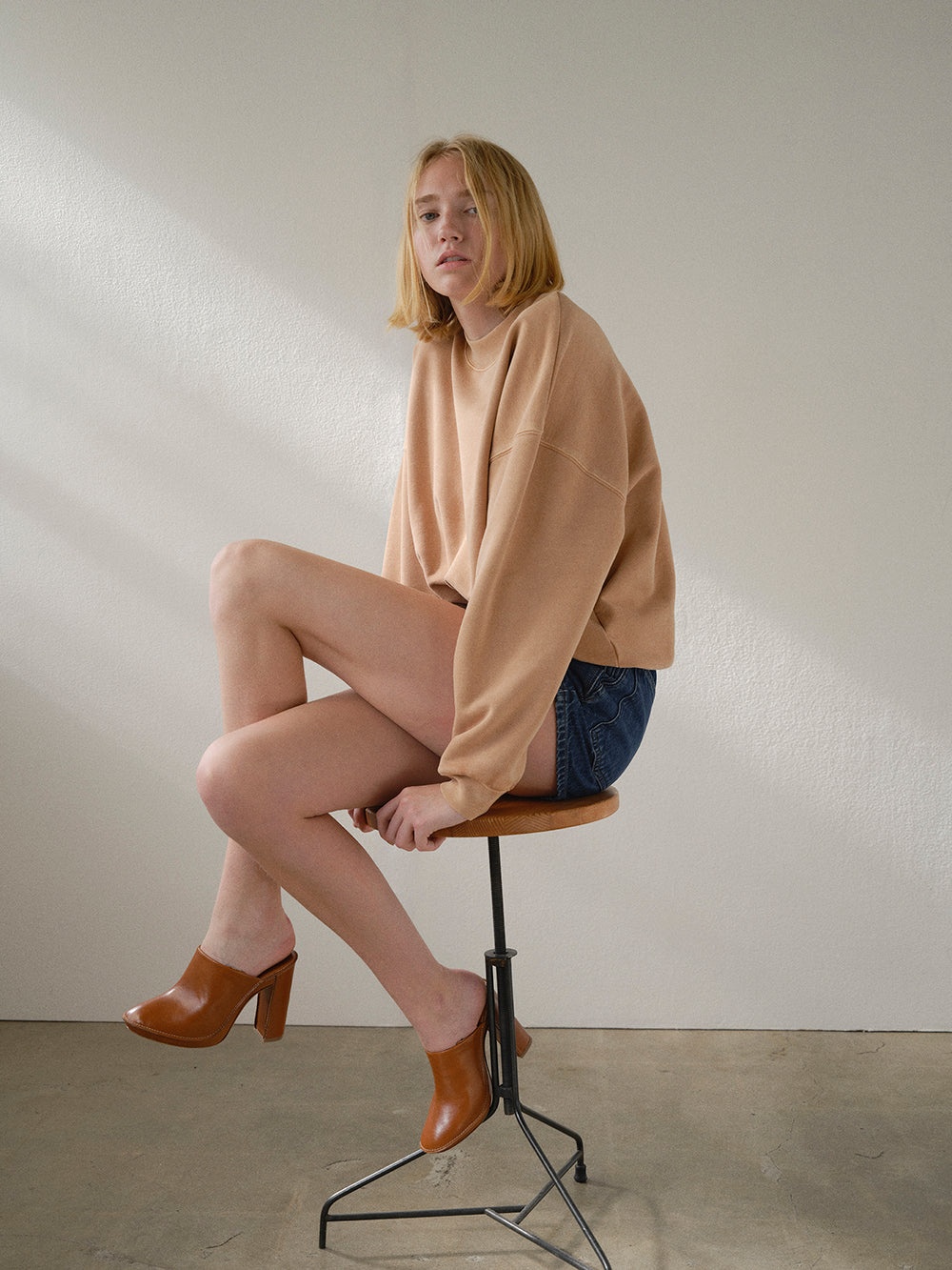 Classic Crew Sweatshirt in Blush - 2
