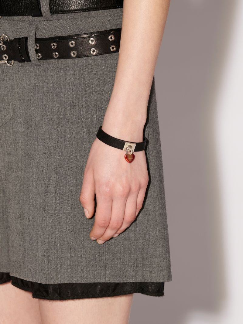 Ambush FIRE HEART LEATHER BRACELET outlook