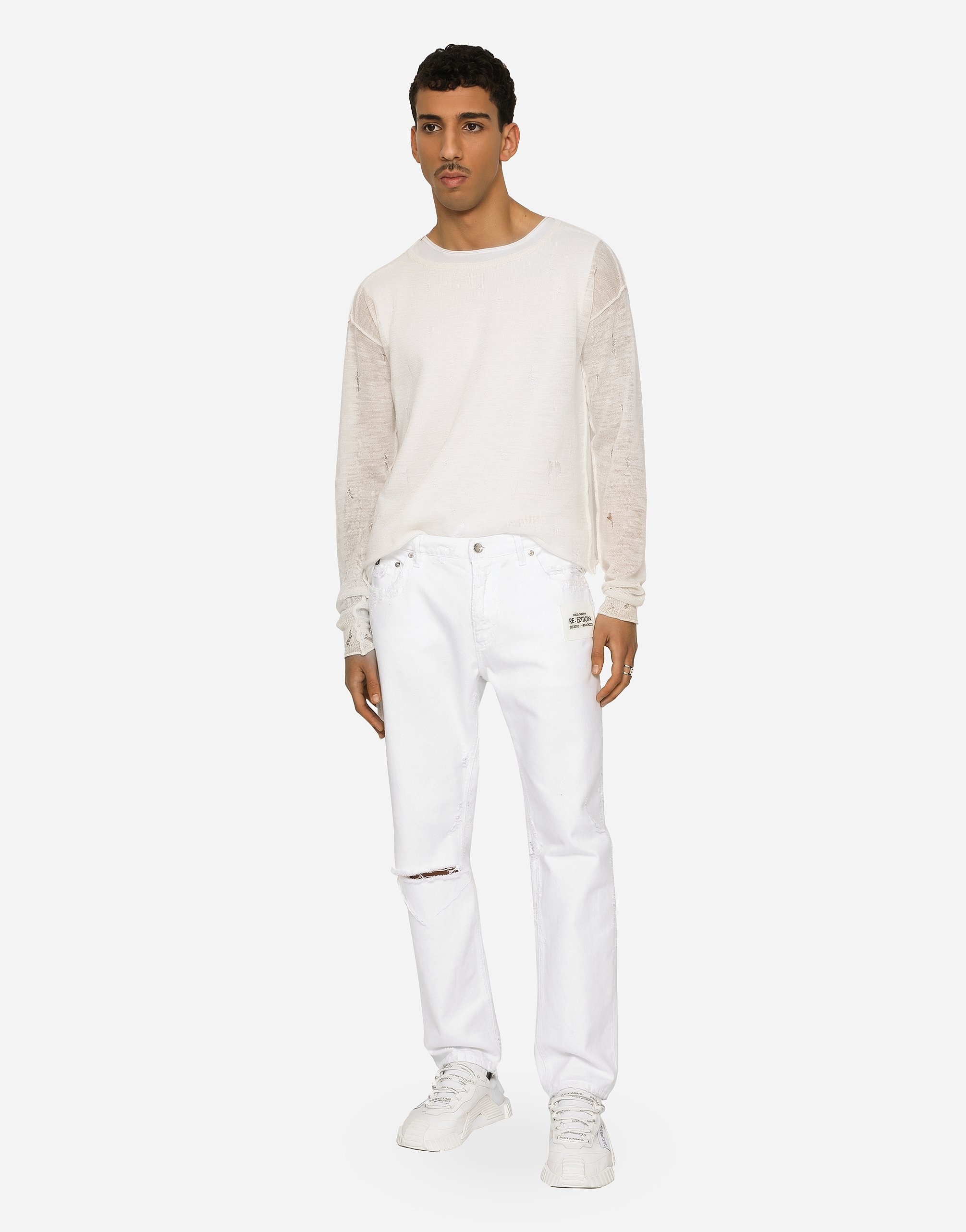 Round-neck technical linen sweater with rips - 2