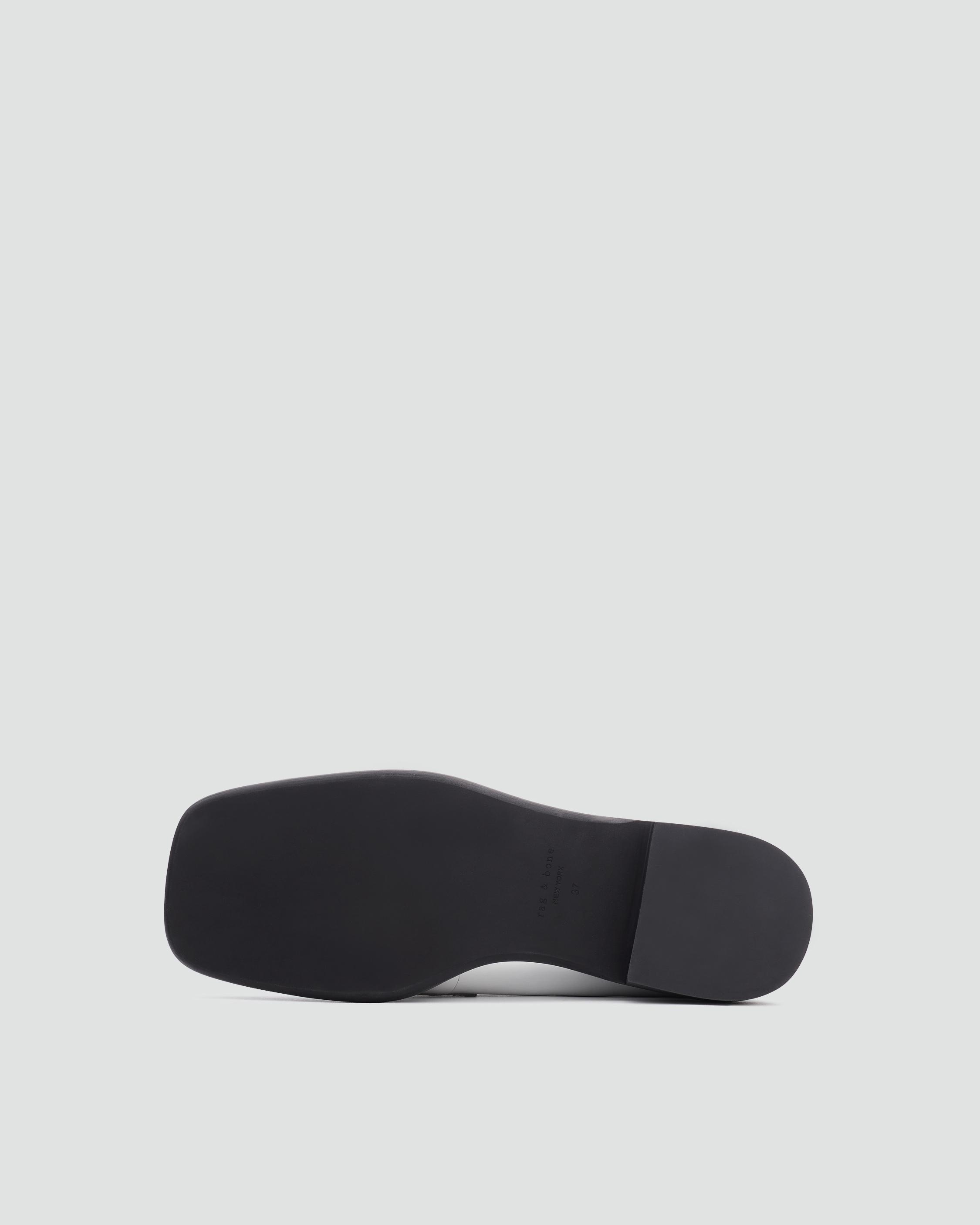 Maxwell Loafer - Leather
Penny Loafer - 5