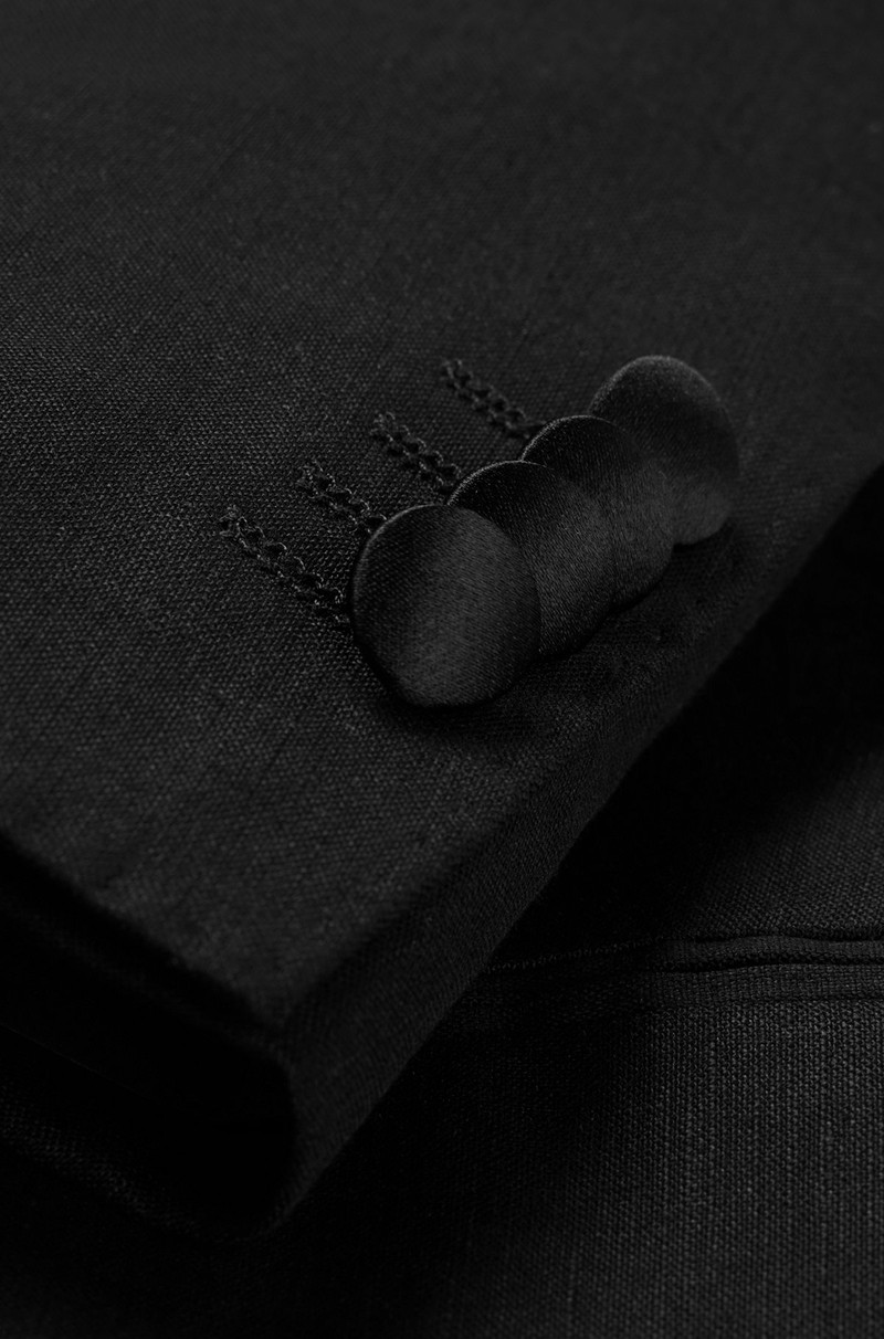 SLIM-FIT SUIT IN A LINEN BLEND 10