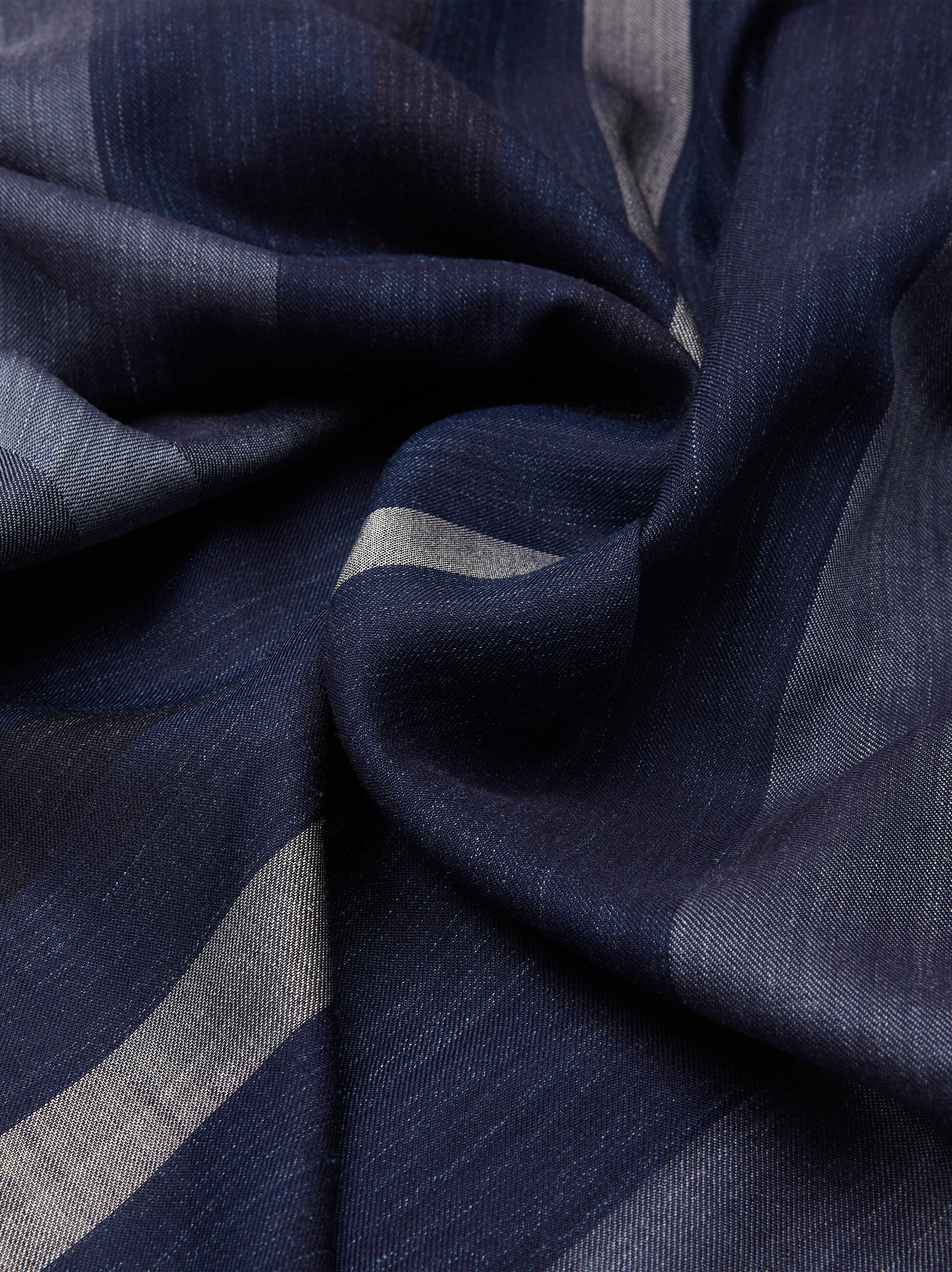 Maxi-striped jacquard stole 2