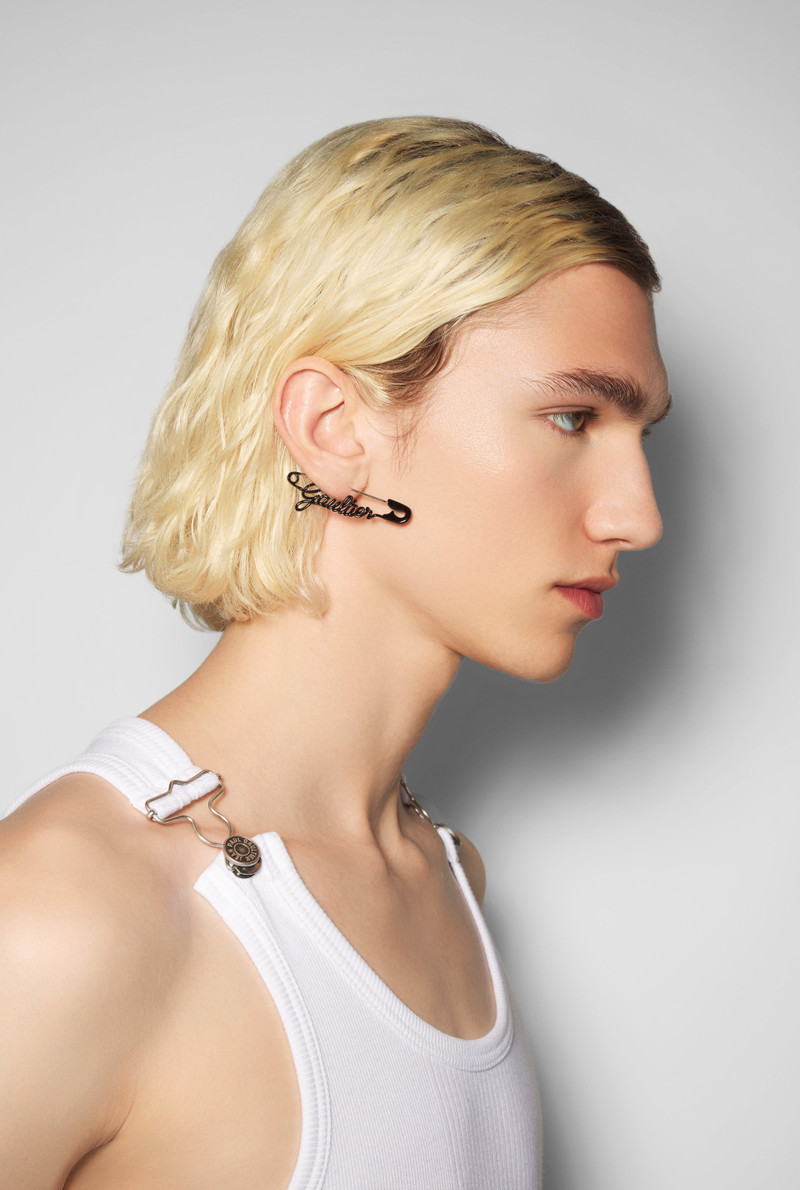 Jean Paul Gaultier THE BLACK GAULTIER SAFETY PIN EARRING outlook