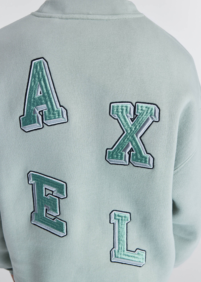 Typo Sweatshirt 5
