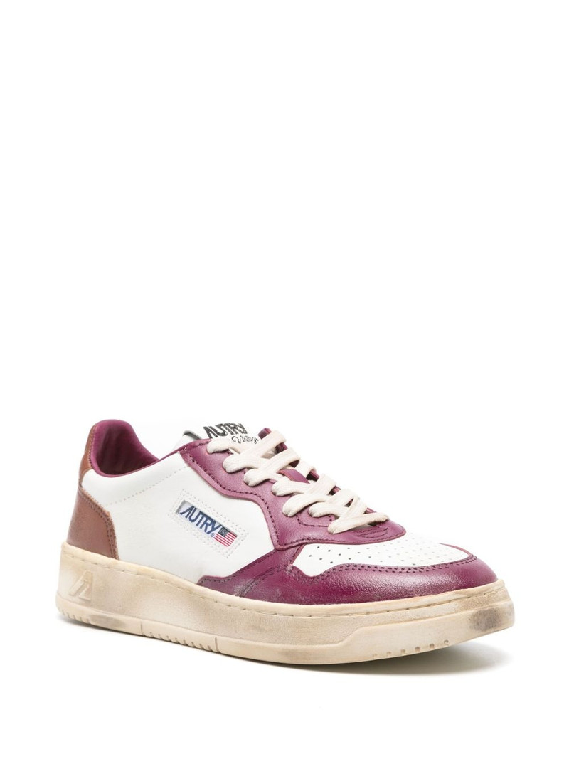 AUTRY Super Vintage sneakers outlook
