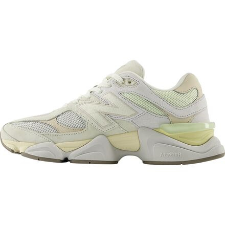 9060 Shoe - 3