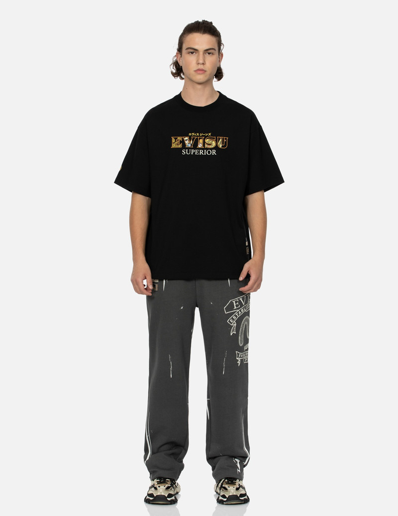 EVISU TANUKI DAICOCK PRINT LOOSE FIT T-SHIRT outlook