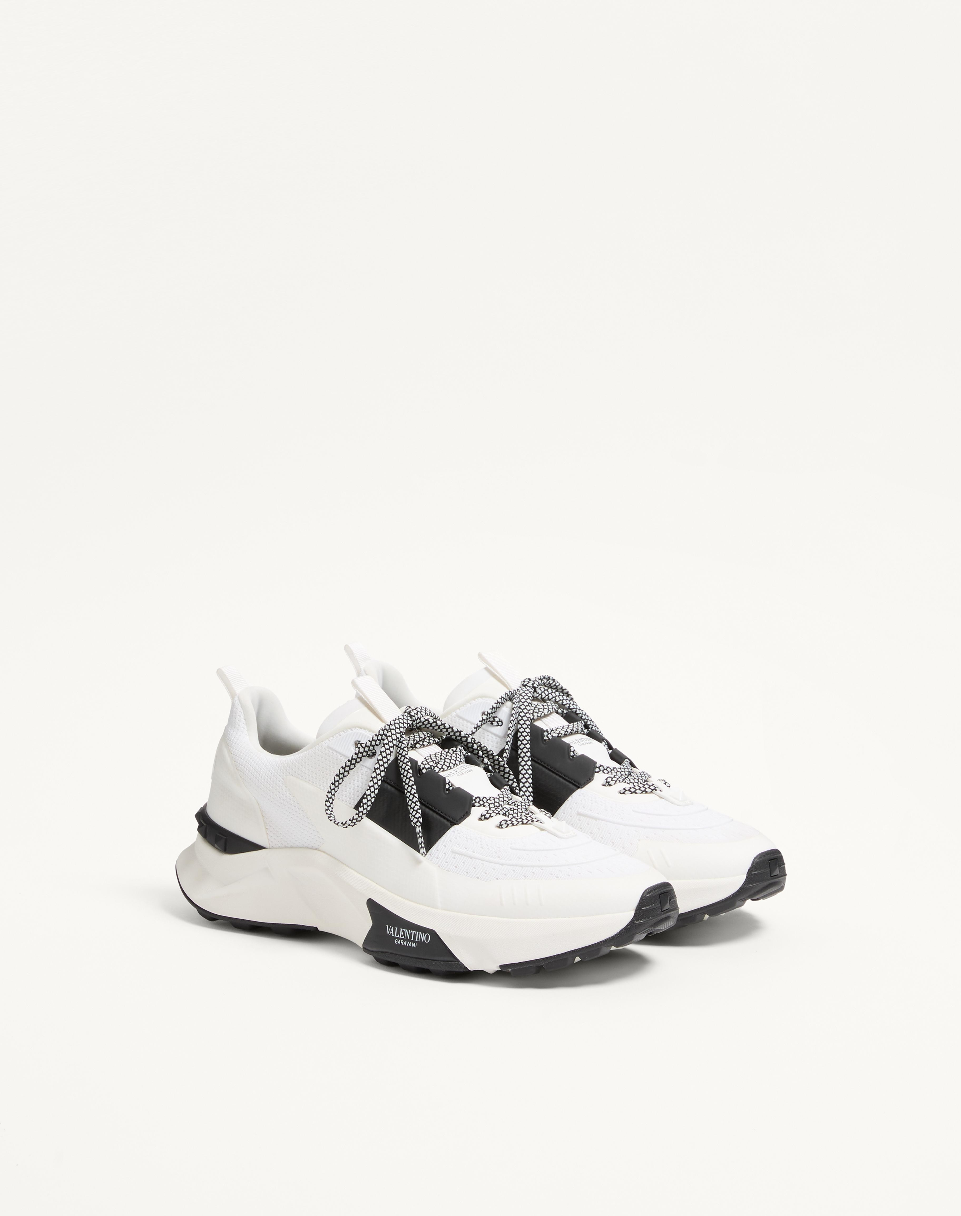 TRUE ACT LOW TOP SNEAKER IN MESH AND RUBBERIZED FABRIC - 3