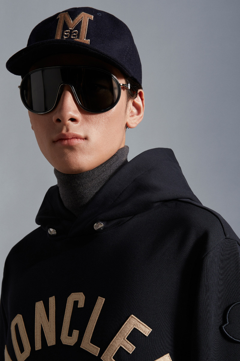 Logo Hoodie 3