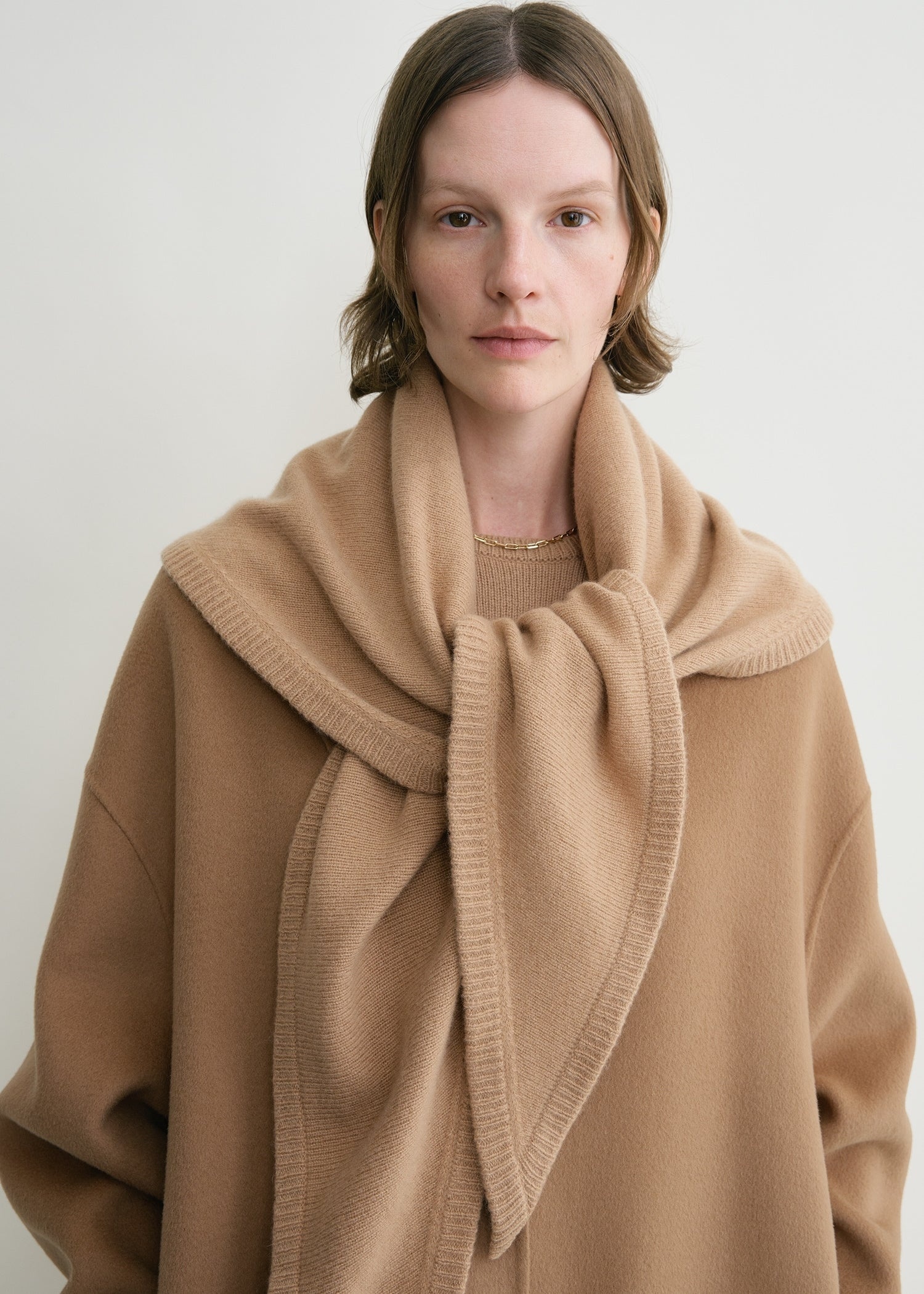 Triangle wool cashmere scarf camel - 3