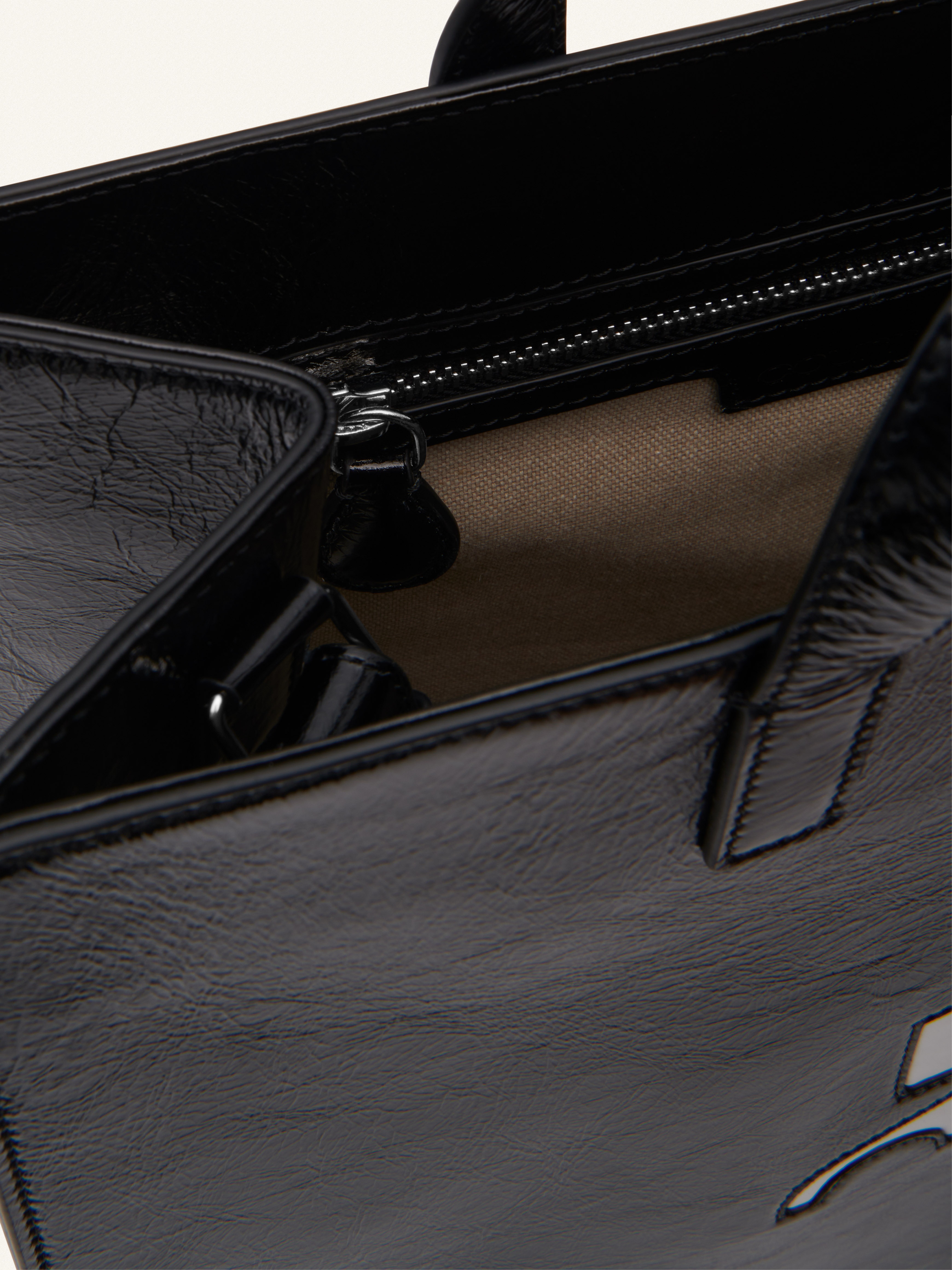 HERITAGE NAPLACK LEATHER TOTE BAG - 4