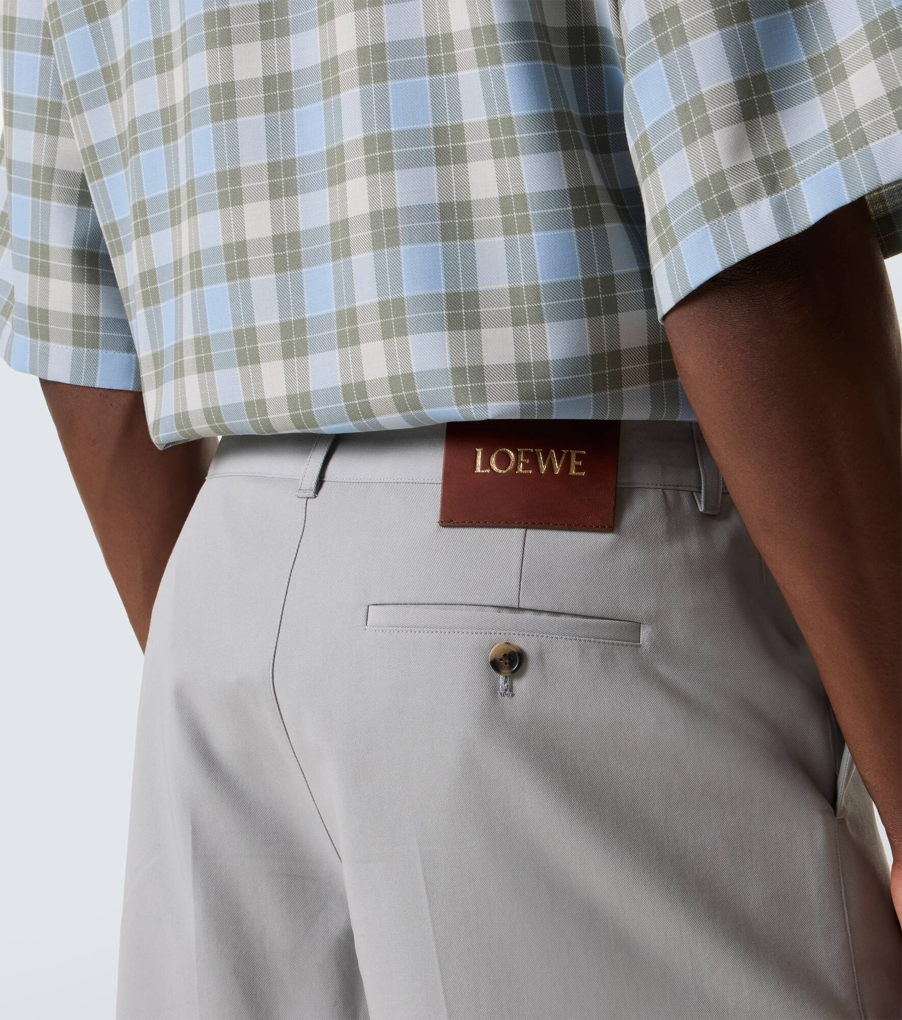 Anagram cotton twill shorts - 7