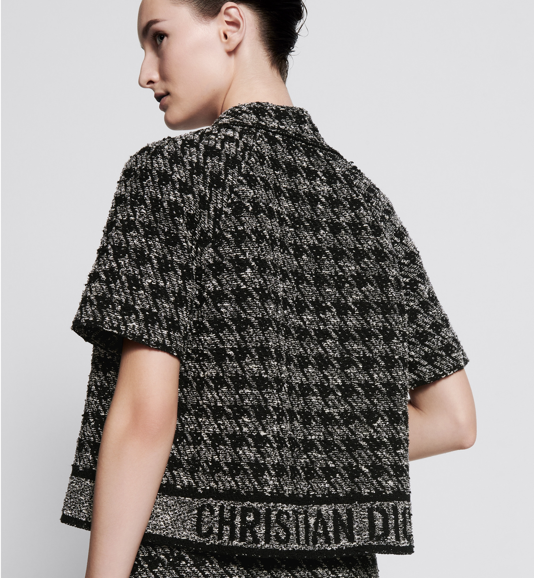 Short-Sleeved Jacket - 3