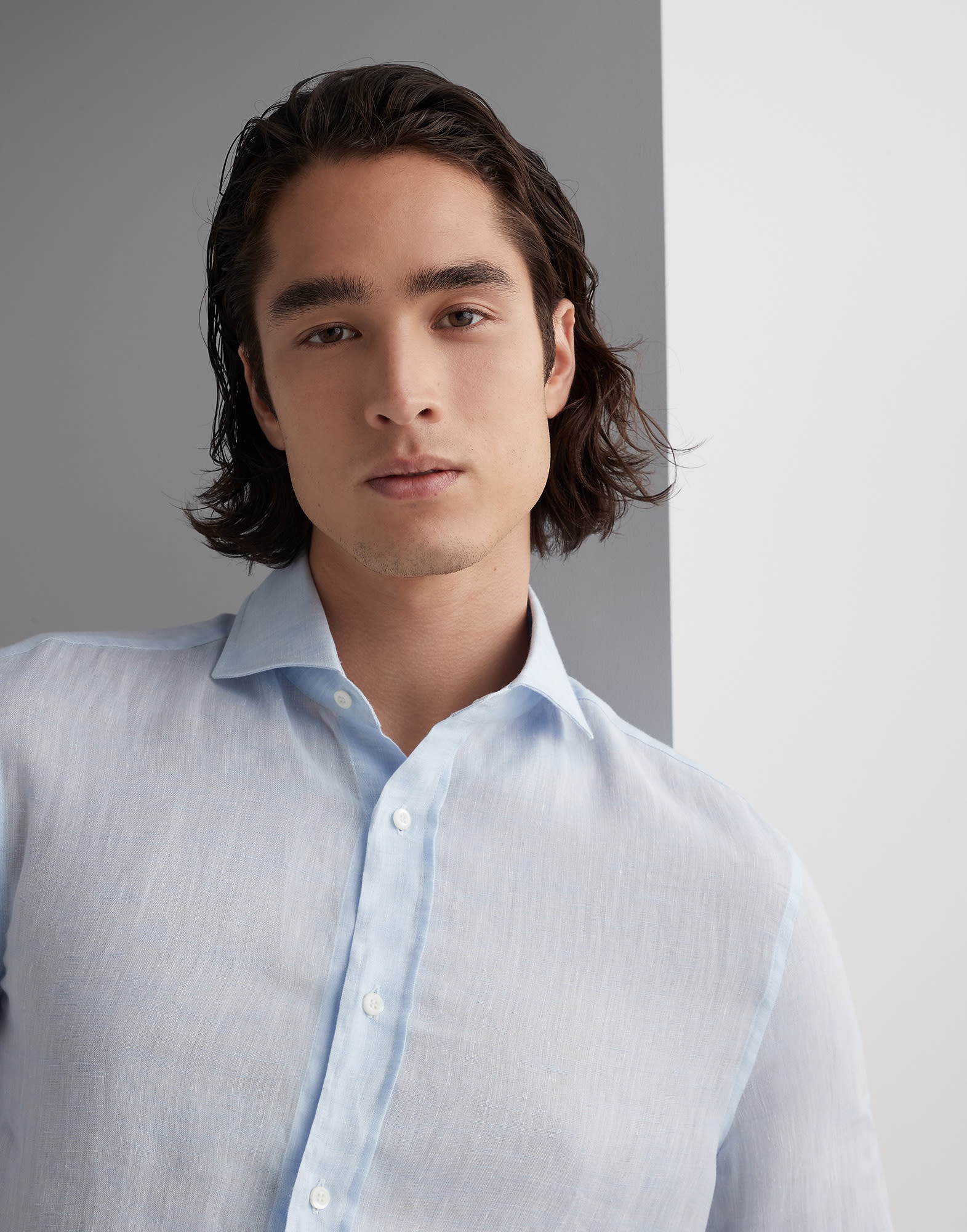 Linen easy fit shirt with spread collar - 3