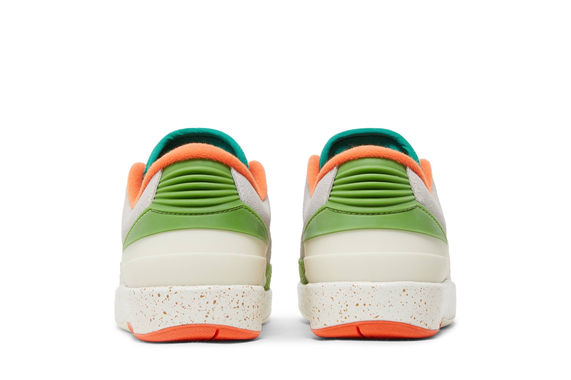 Titan x Wmns Air Jordan 2 Retro Low - 6