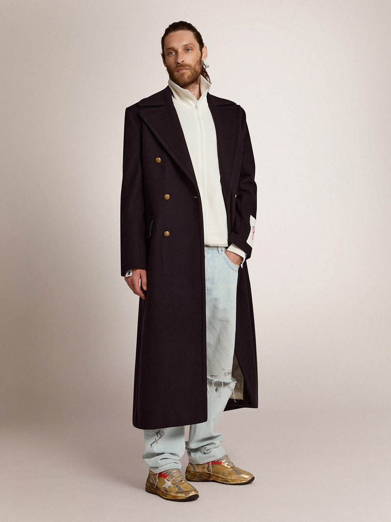 Golden Goose Men's bleached jeans with distressed treatment outlook