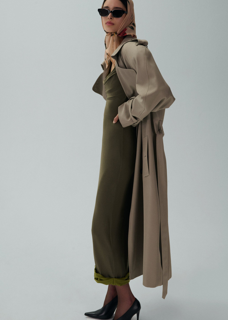 Relaxed silk trench coat in khaki 4
