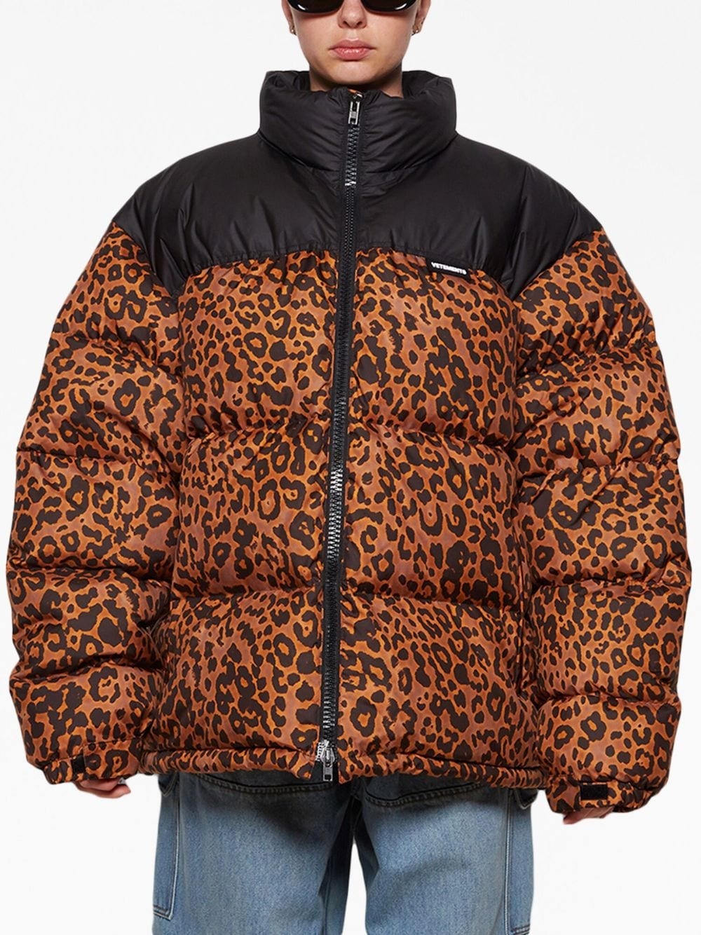 leopard-print panelled puffer jacket - 3