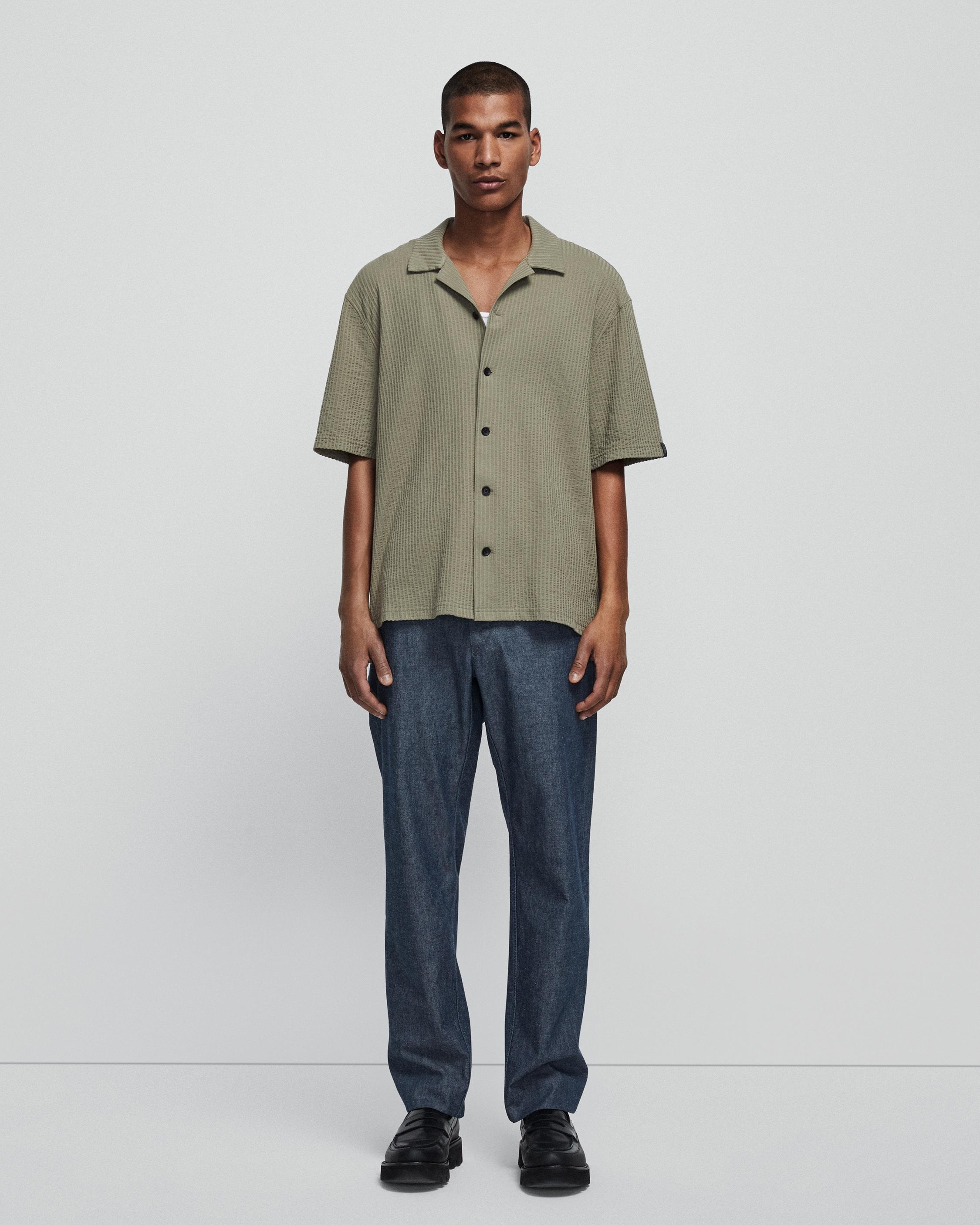 Avery Knit Seersucker Shirt
Classic Fit Shirt - 3
